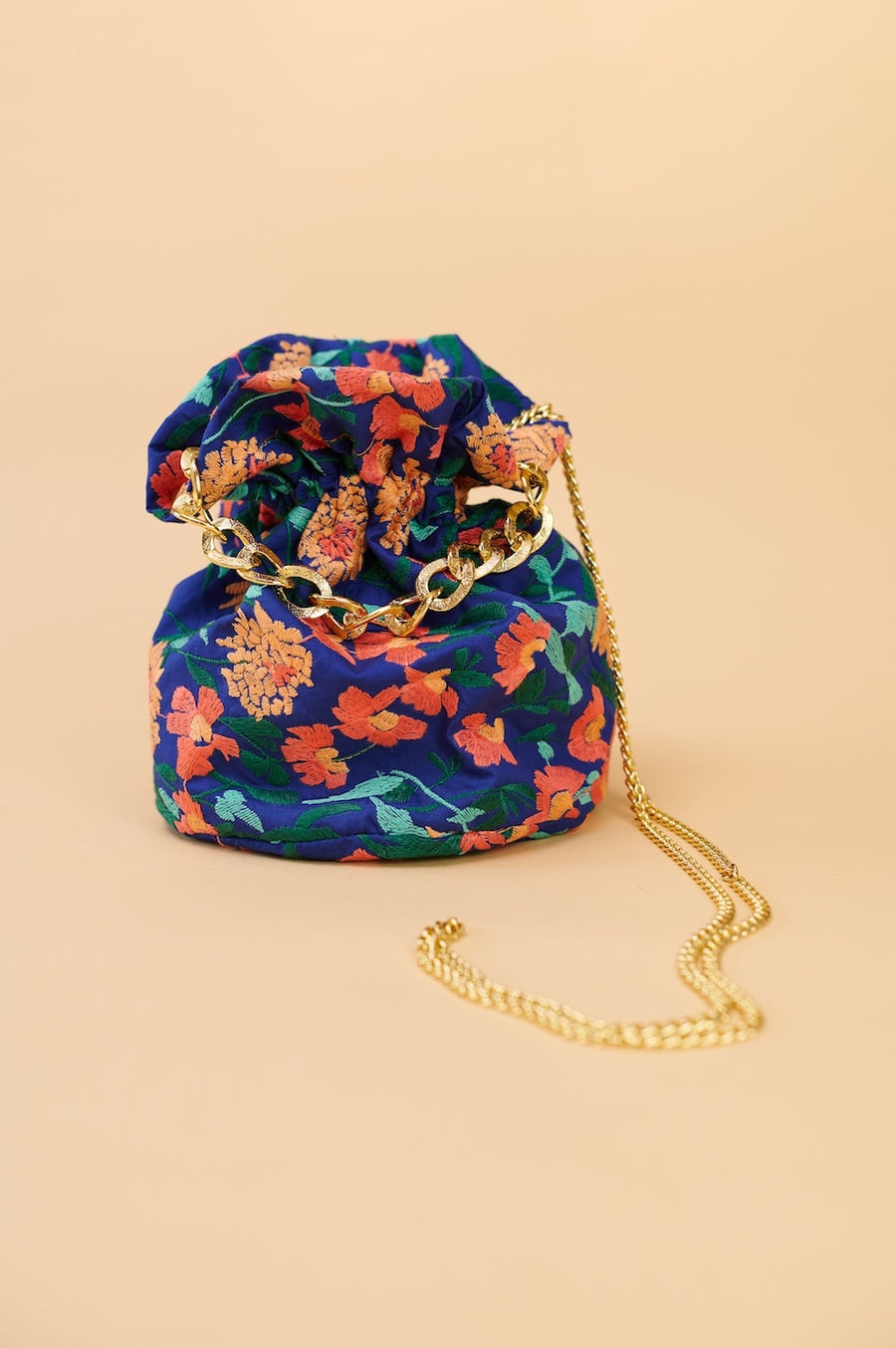 Bombonera Carroza Flores Bordada