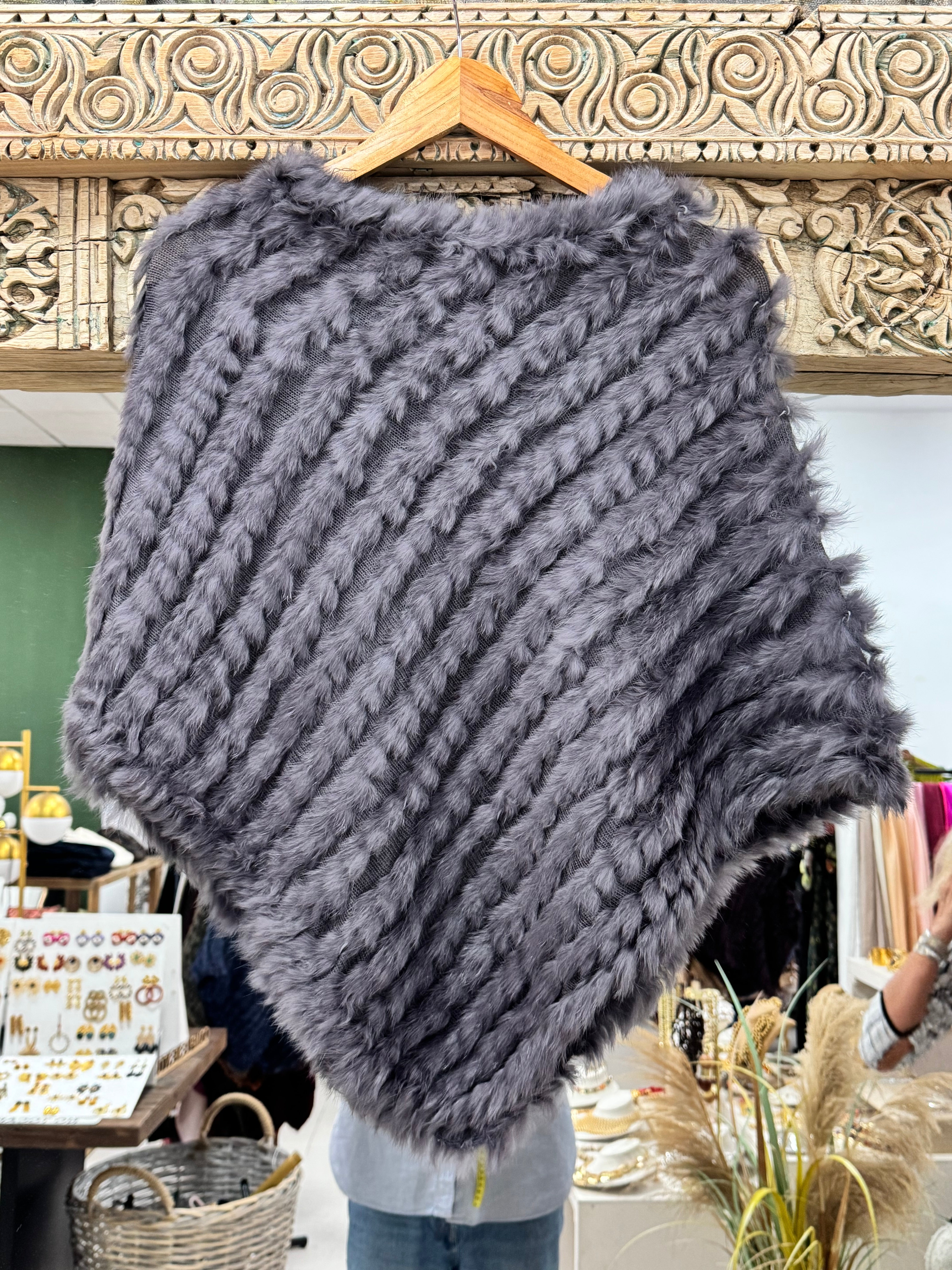 Poncho Piel Natural Rabbit en 10 colores diferentes