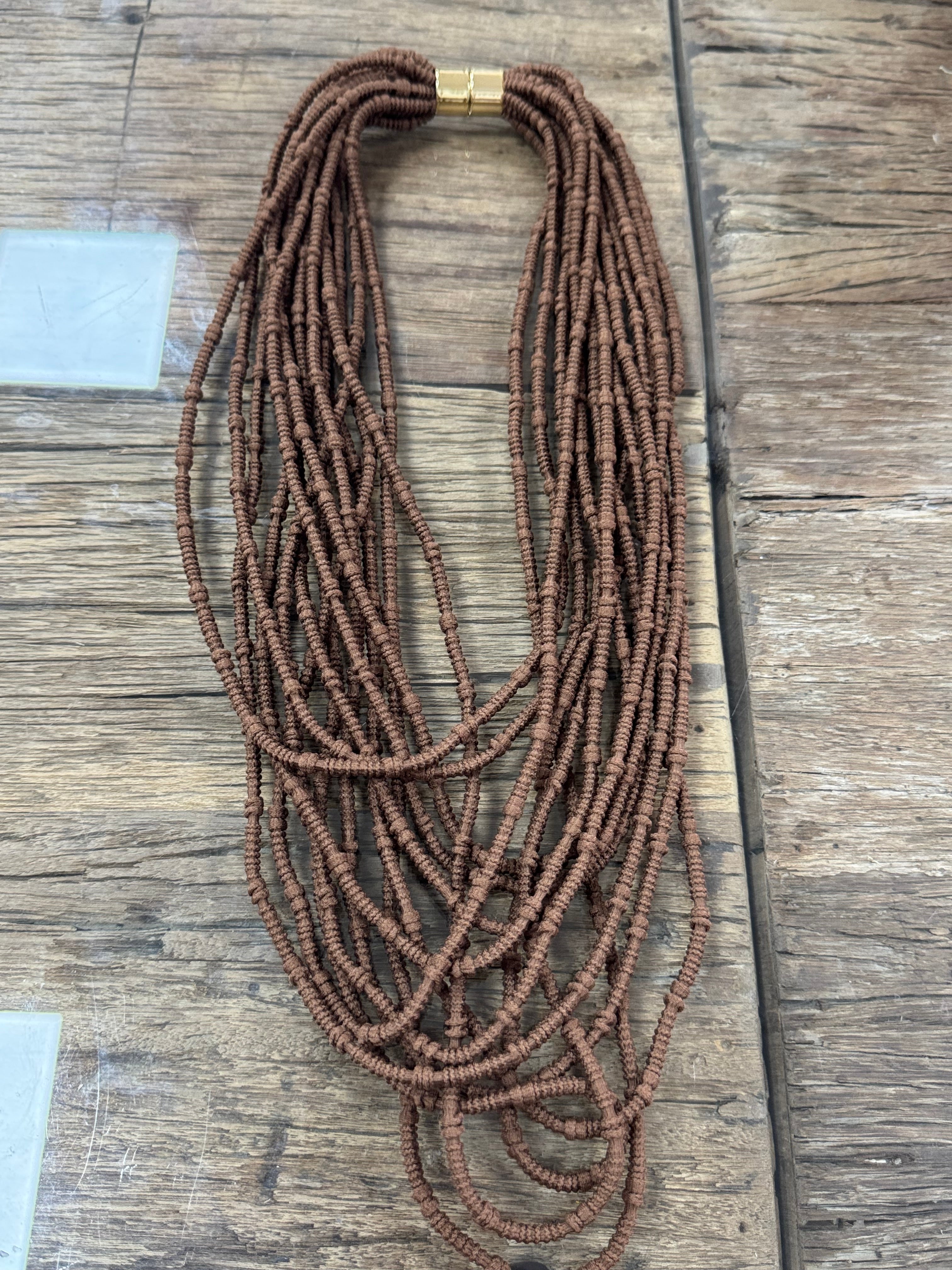 Collar Multi Cuerdas 4 Colores