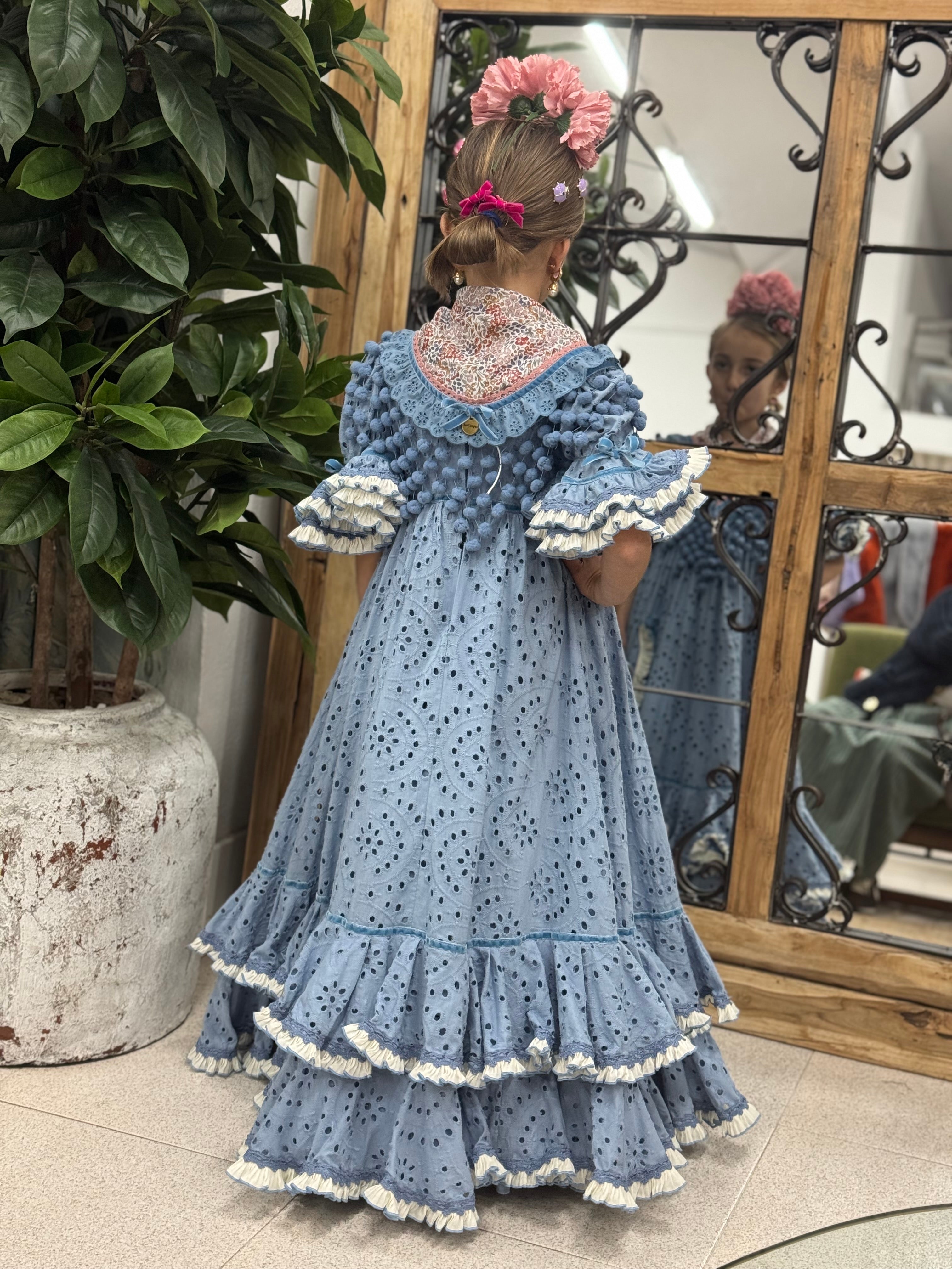 Traje de Flamenca Niña Mod.Rociera Talla 6