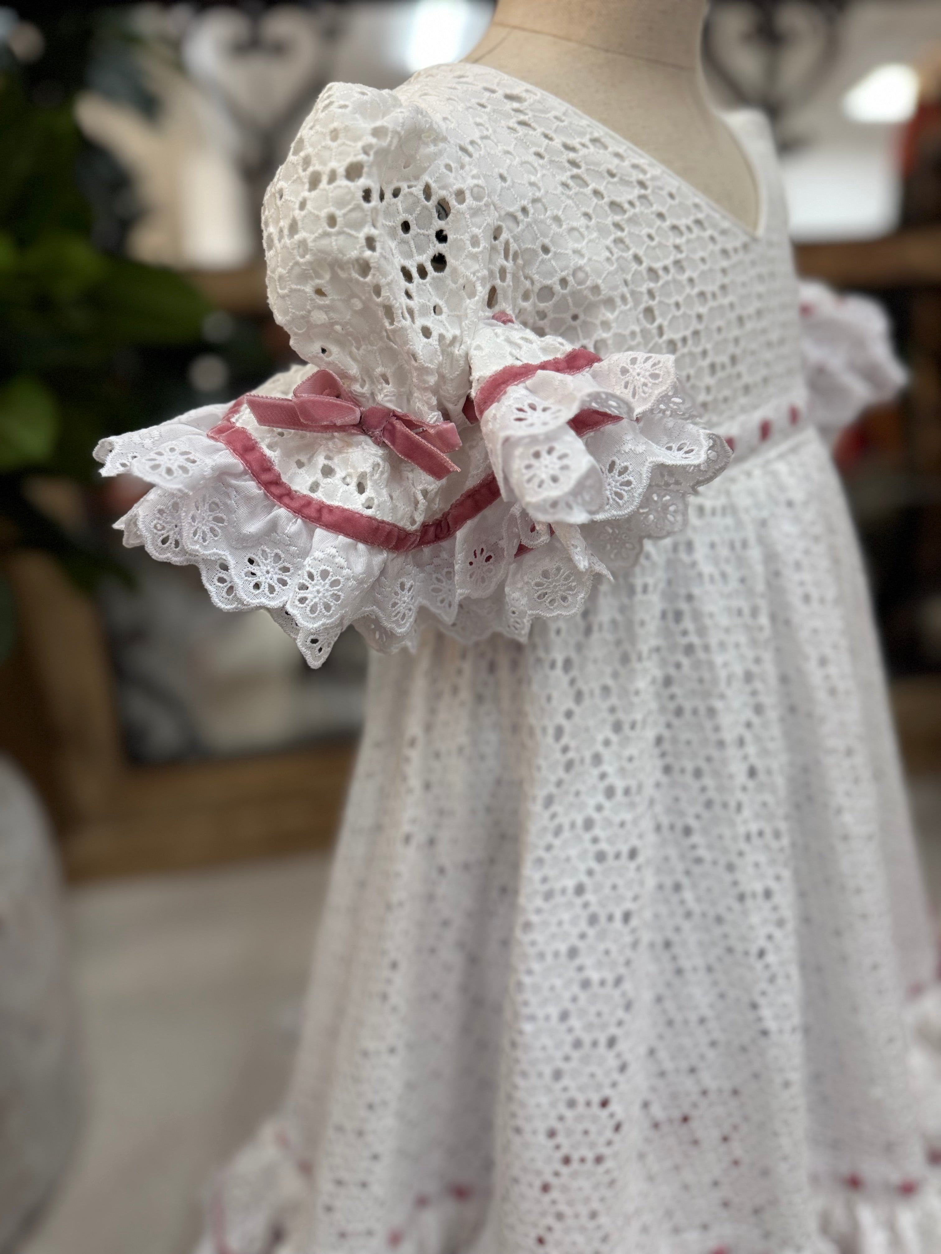 Traje Flamenca Niña Perforado Pasarela T.6