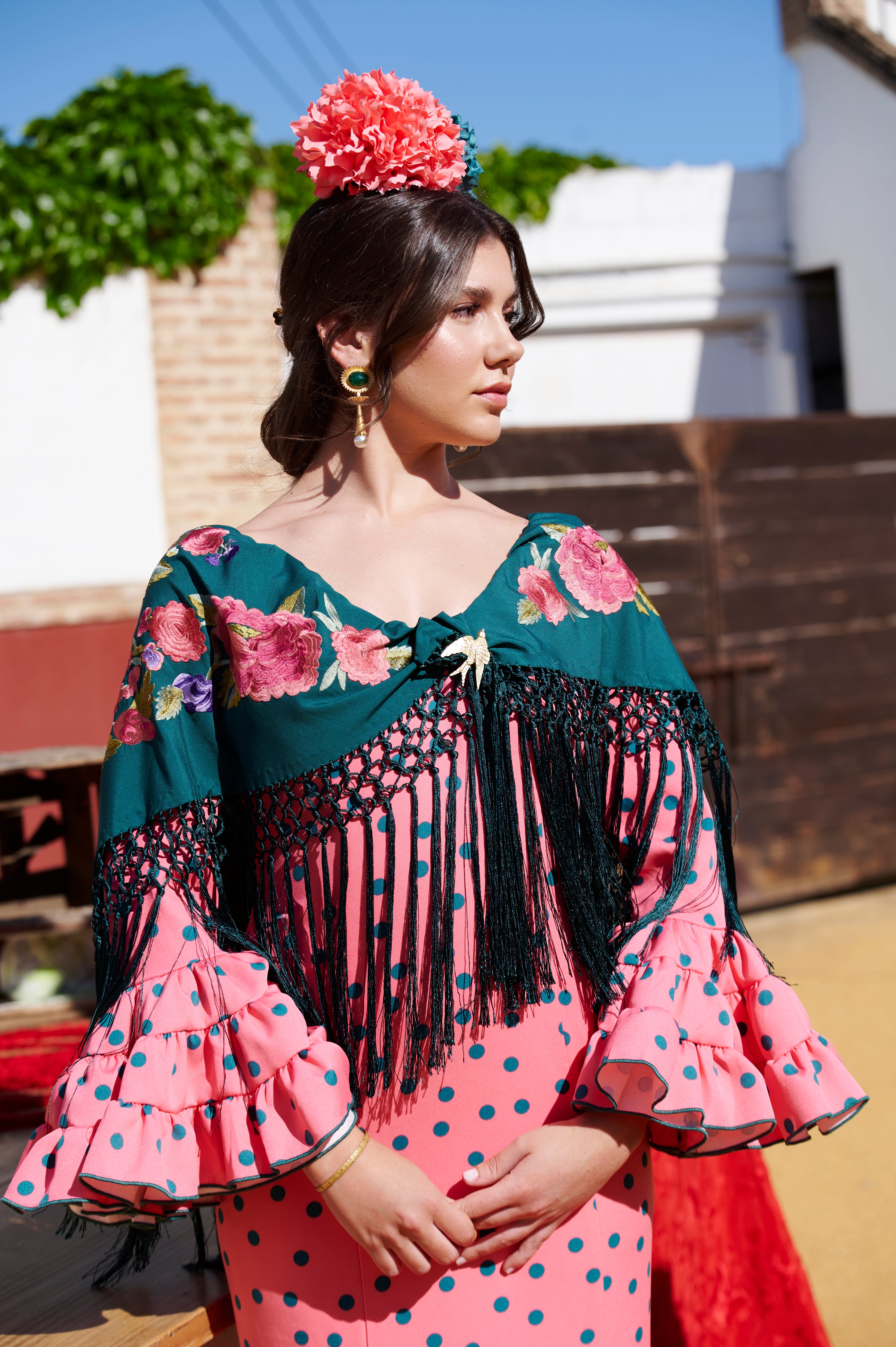 Traje de Flamenca Cordobesa Rosa Coral con Verde T.36