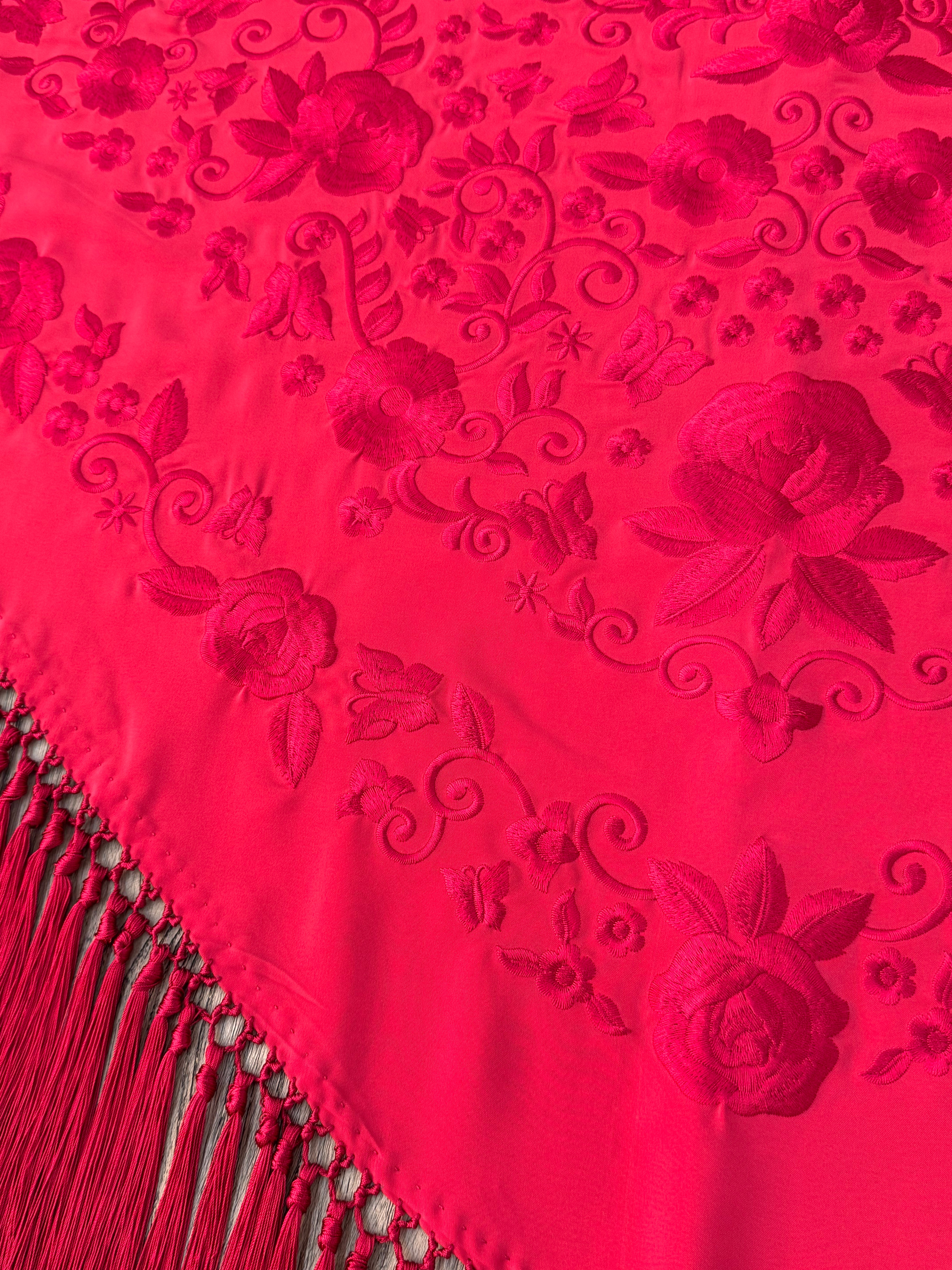 Mantoncillos Bordados Monocolor en 12 colores diferentes