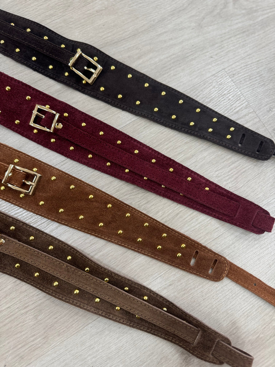 Cinturón de Piel Ante Tachas