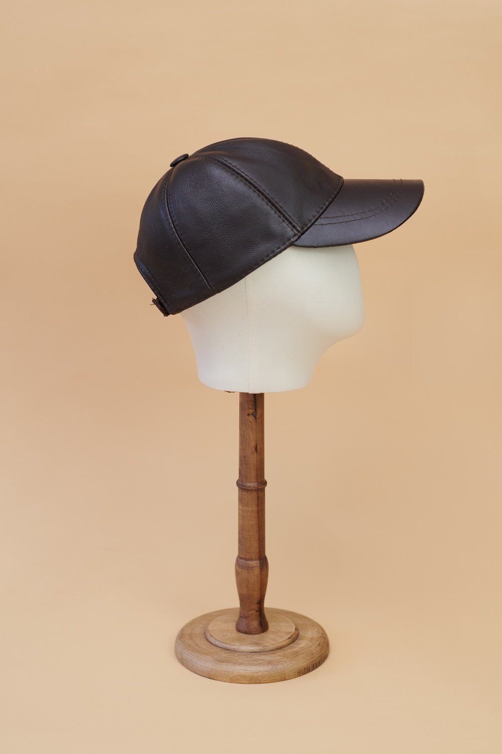 GORRA PIEL MARRÓN OSCURO