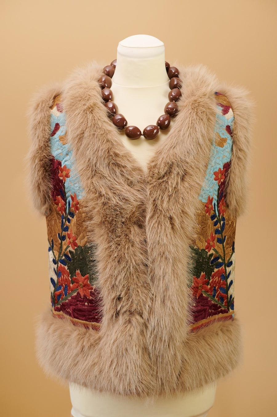 Collar Bolas Almendrón en 4 colores