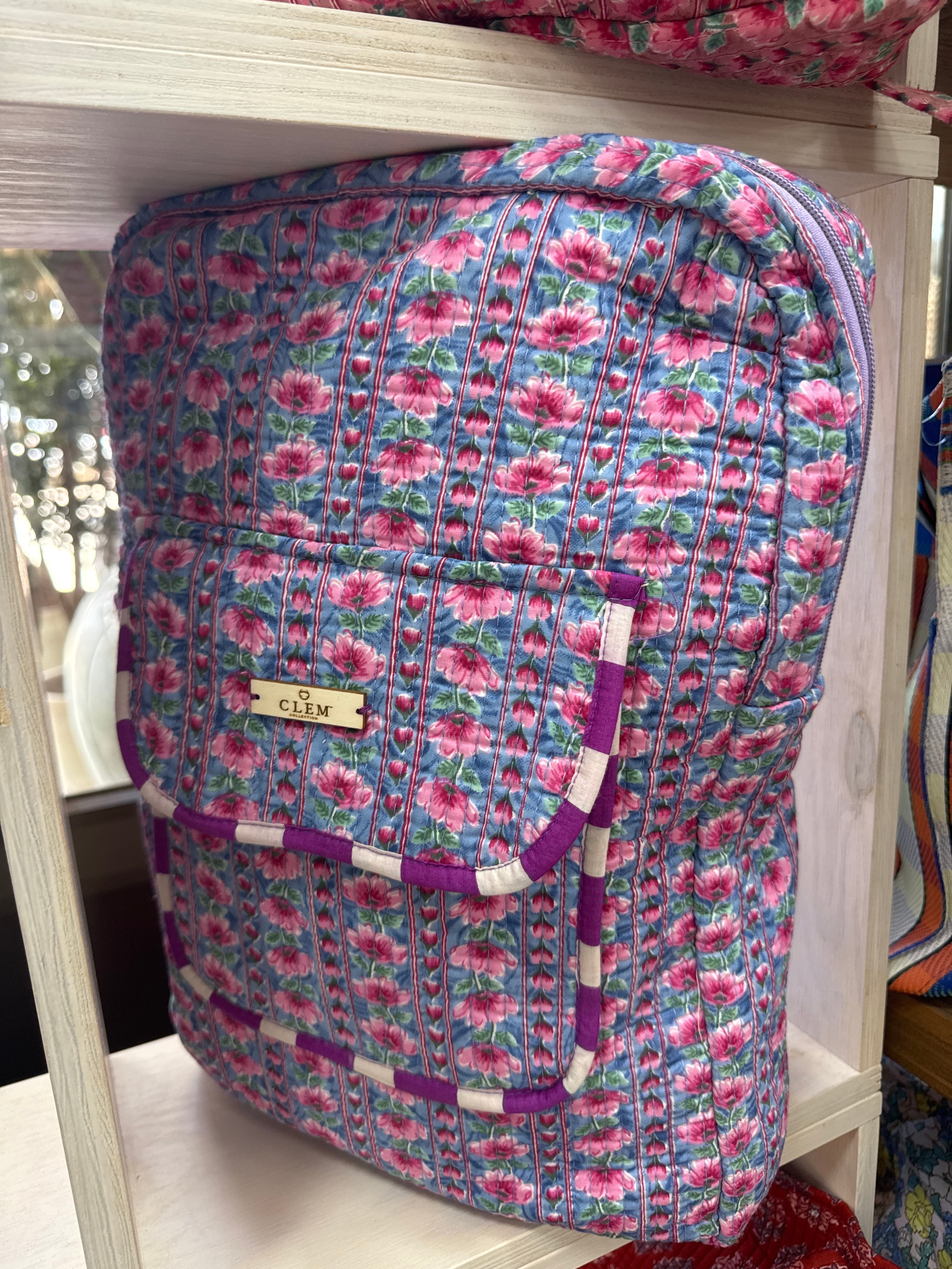 Mochila Acolchada Flores Malvas