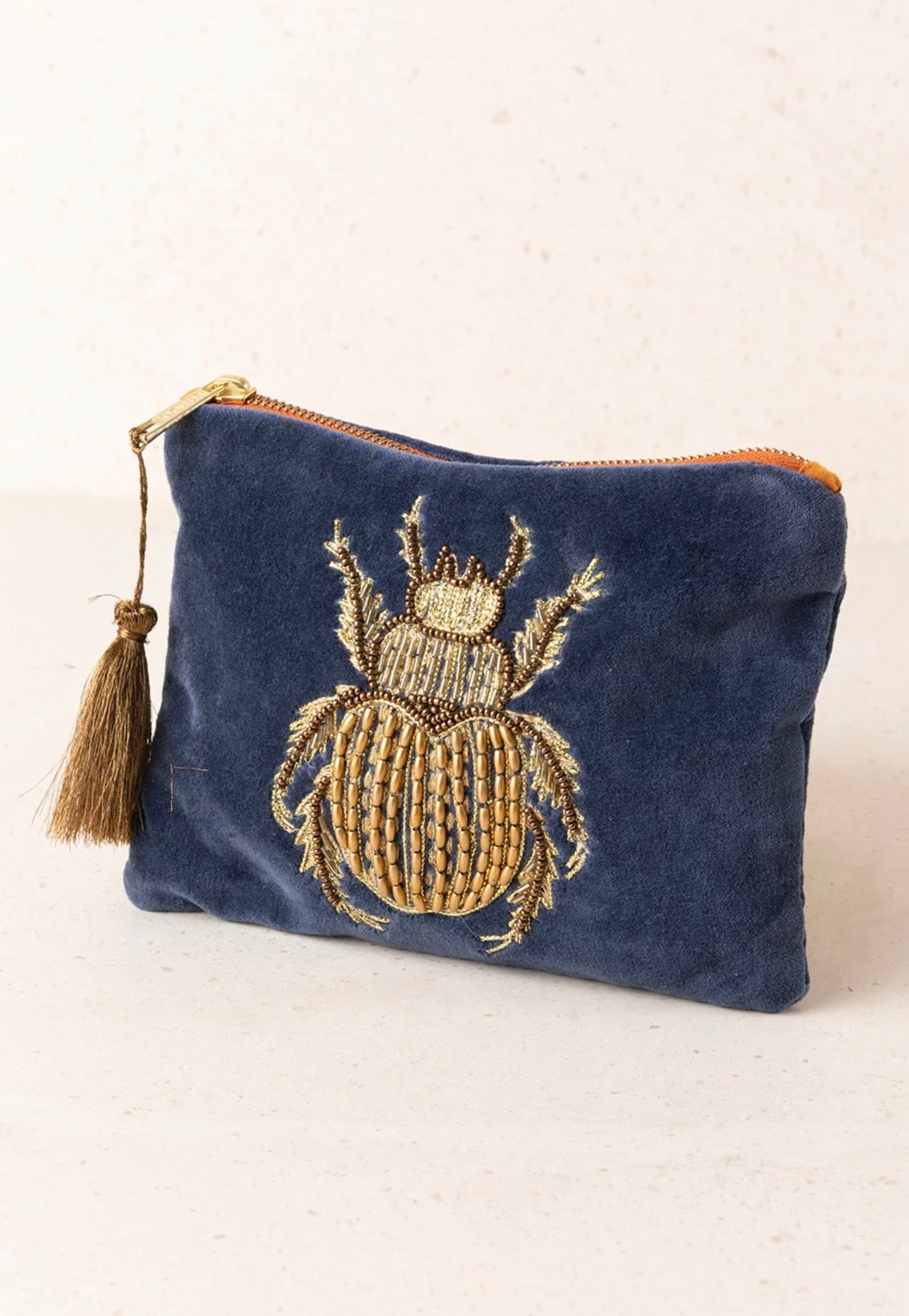 Bolso de Mano Escarabajo Latido
