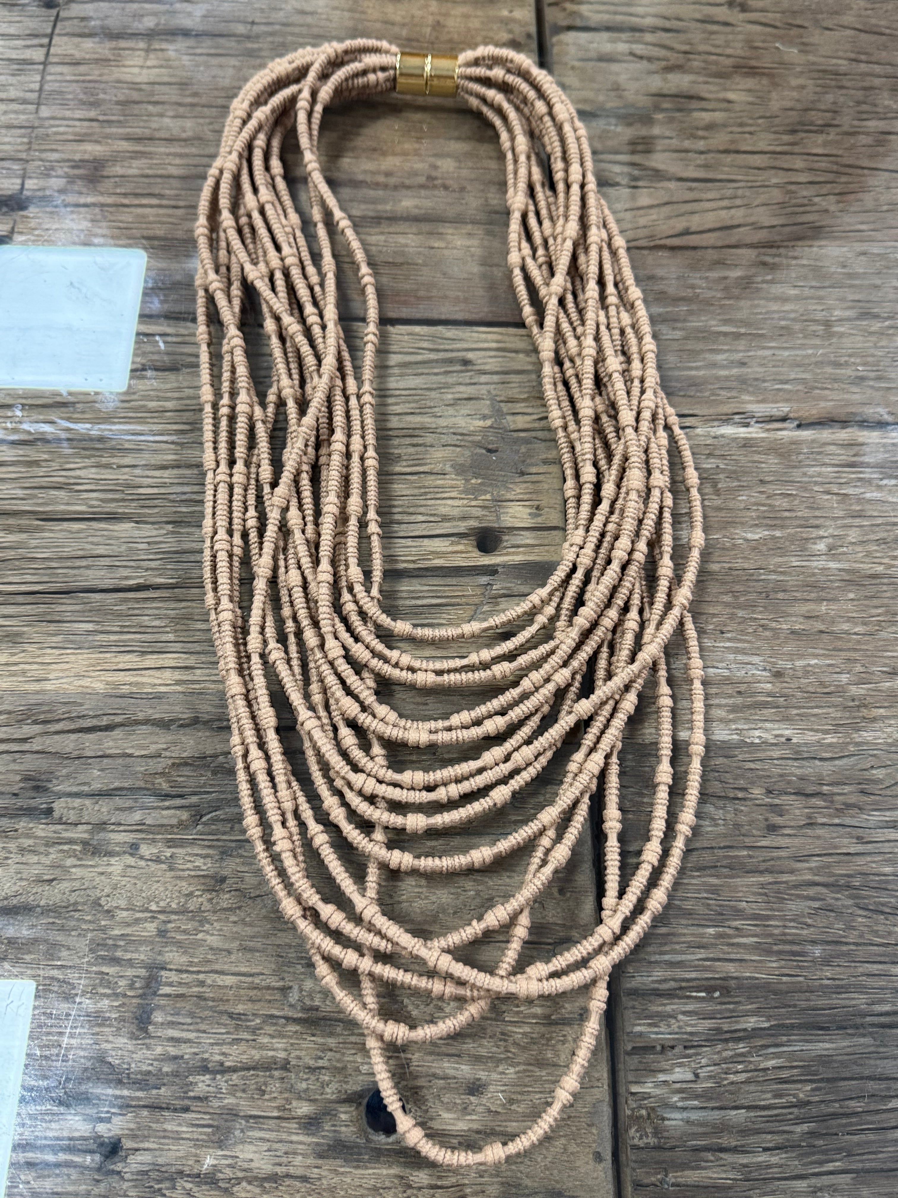 Collar Multi Cuerdas 4 Colores