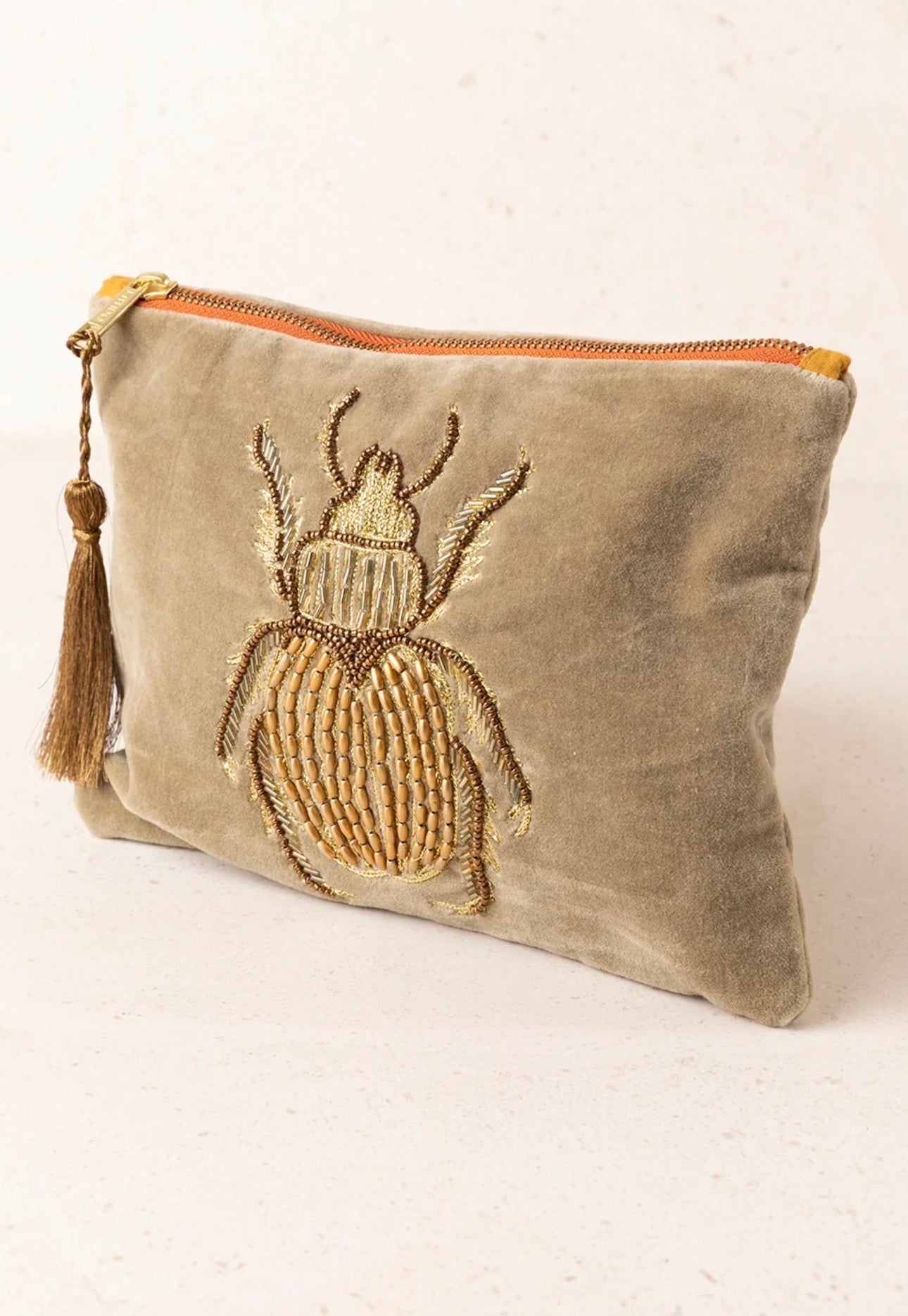 Bolso de Mano Escarabajo Latido