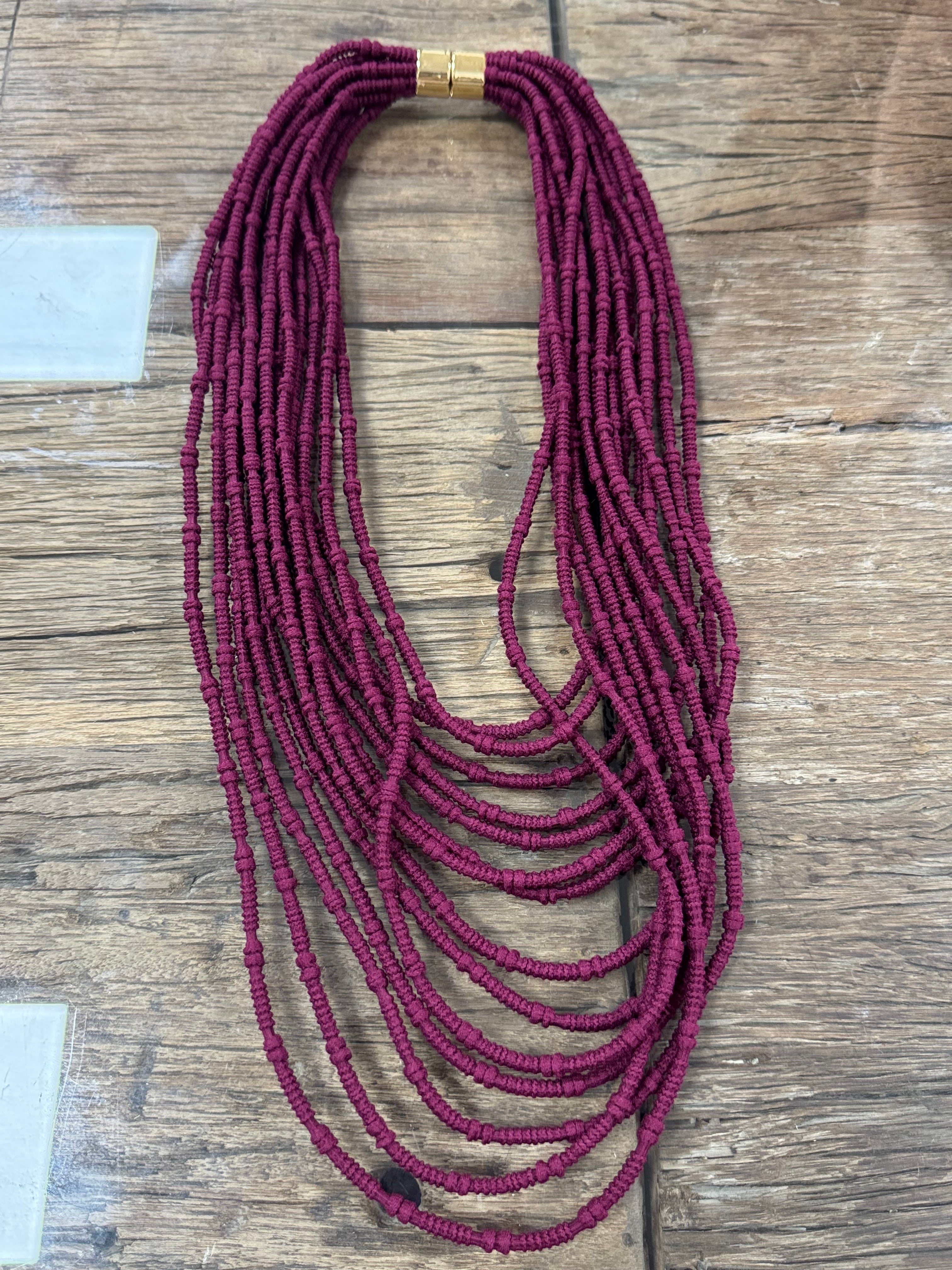 Collar Multi Cuerdas 4 Colores