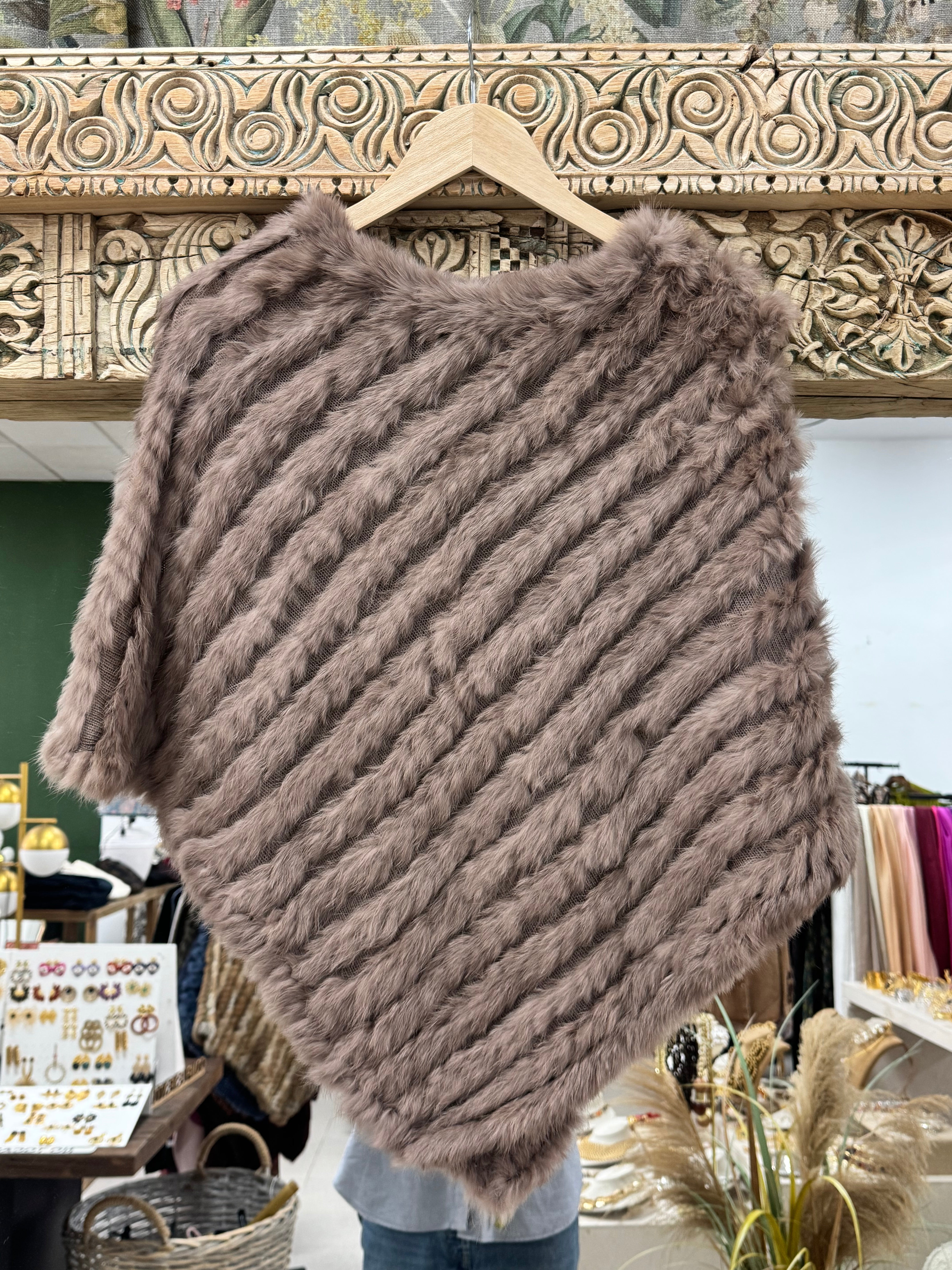 Poncho Piel Natural Rabbit en 10 colores diferentes