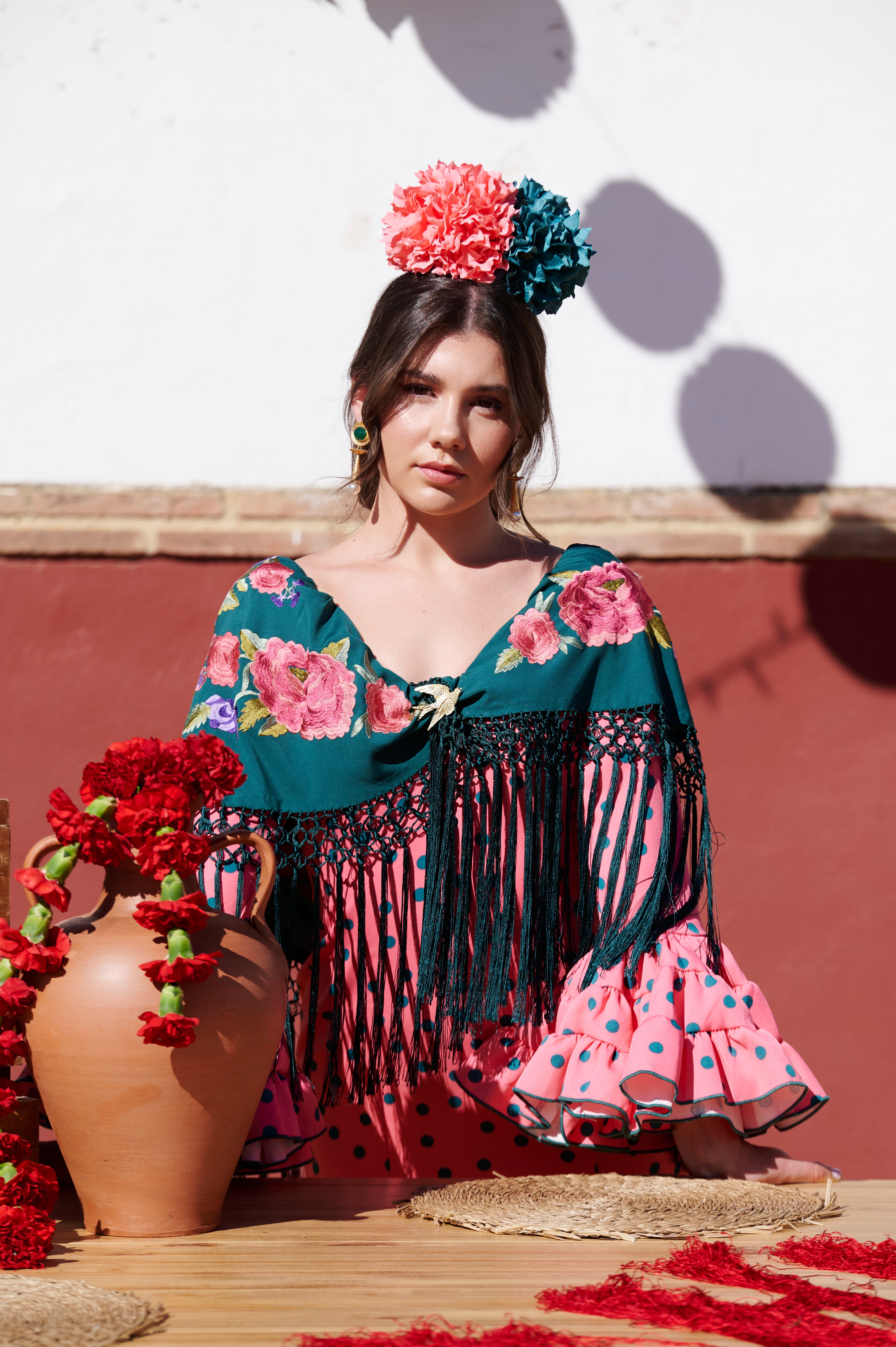 Traje de Flamenca Cordobesa Rosa Coral con Verde T.36