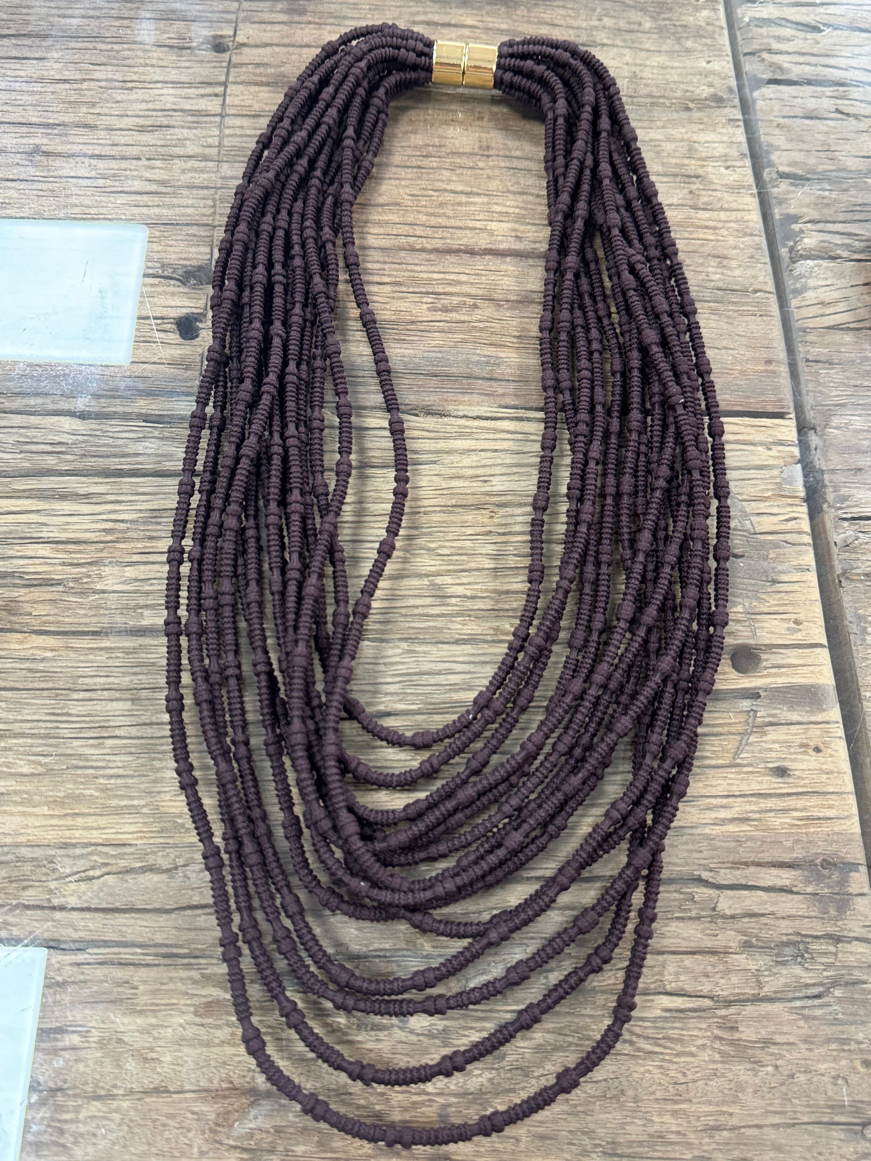 Collar Multi Cuerdas 4 Colores