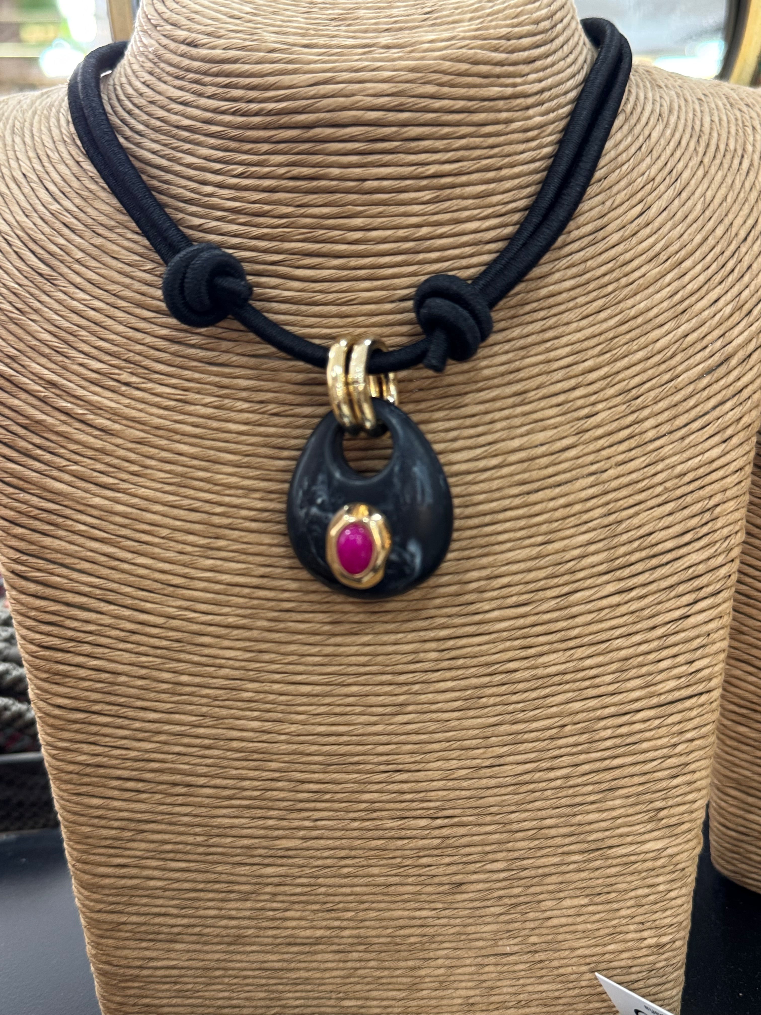 Collares Corto Mármol Émolo