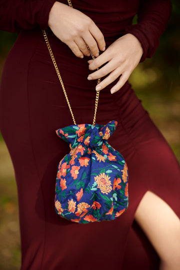 Bombonera Carroza Flores Bordada