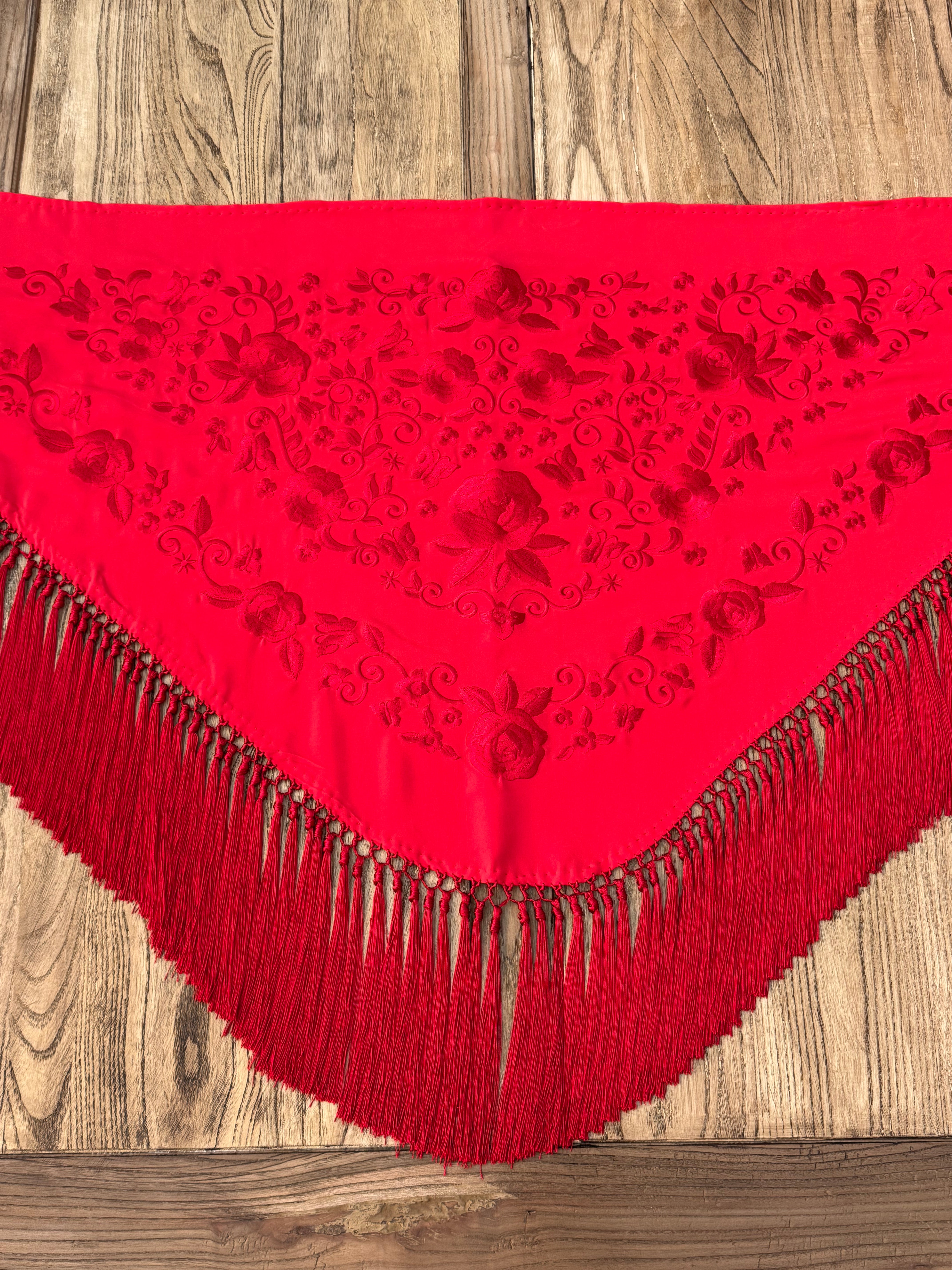 Mantoncillos Bordados Monocolor en 12 colores diferentes