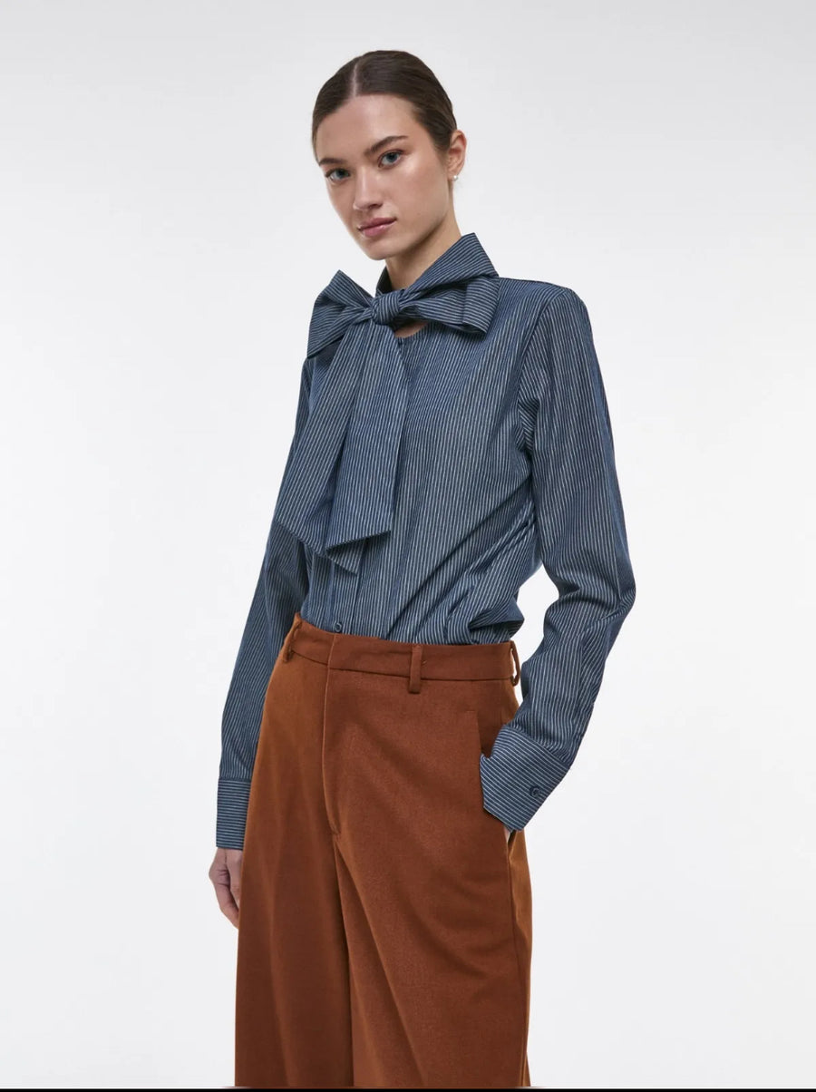 Blusa Lazo Diplomática