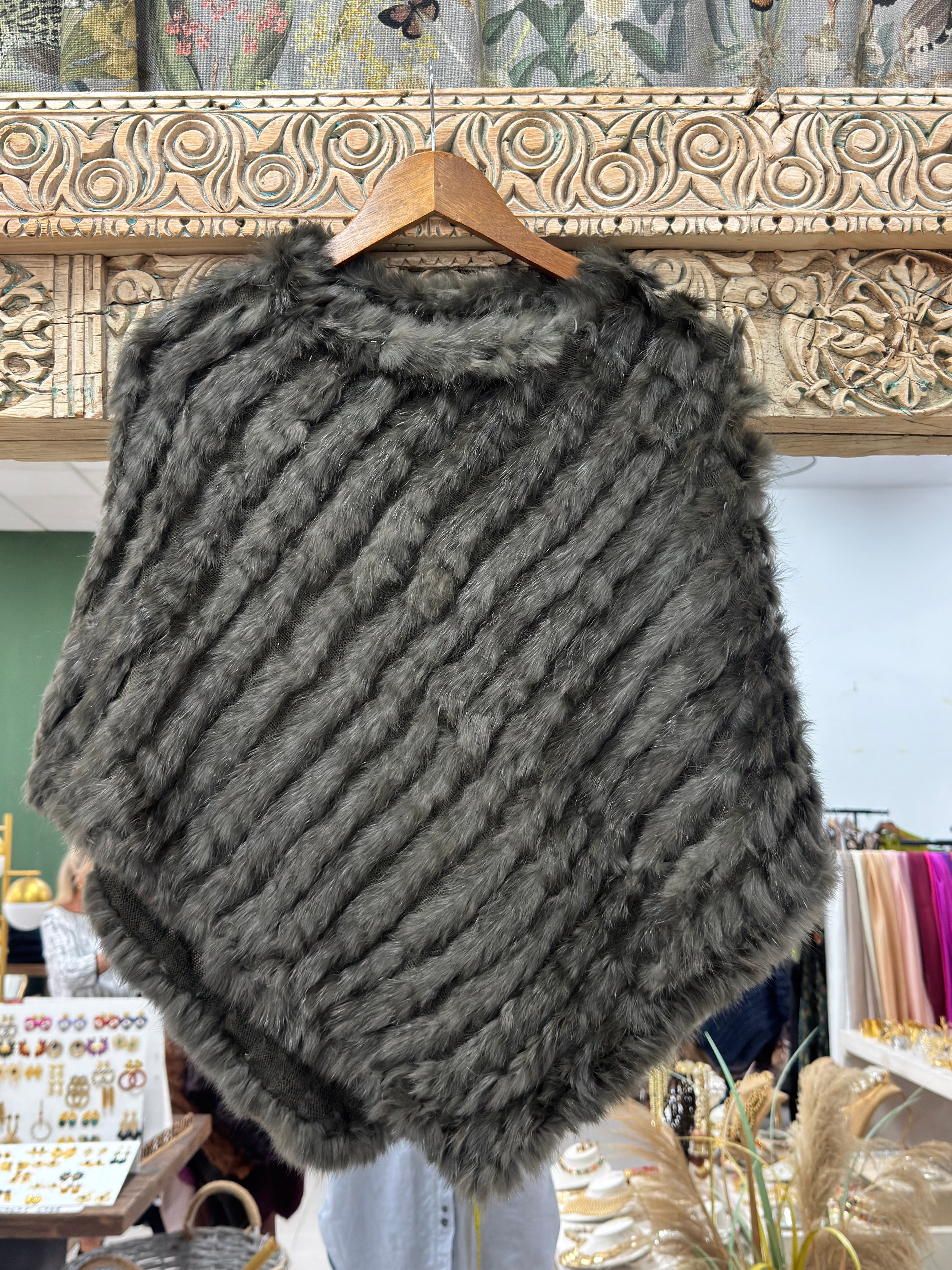 Poncho Piel Natural Rabbit en 10 colores diferentes