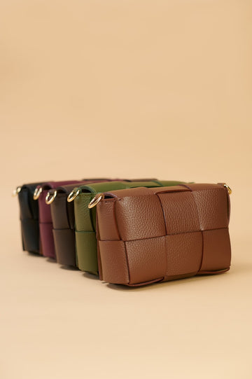 Bolso Mini Trenza disponible en 5 colores
