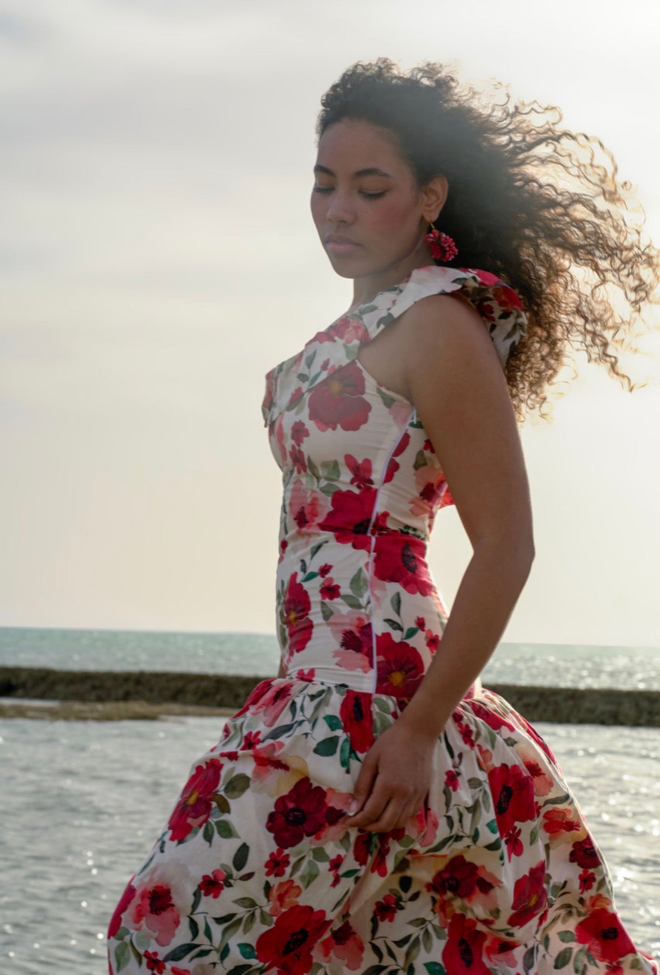 Vestido Asimétrico Flores PuraNegra