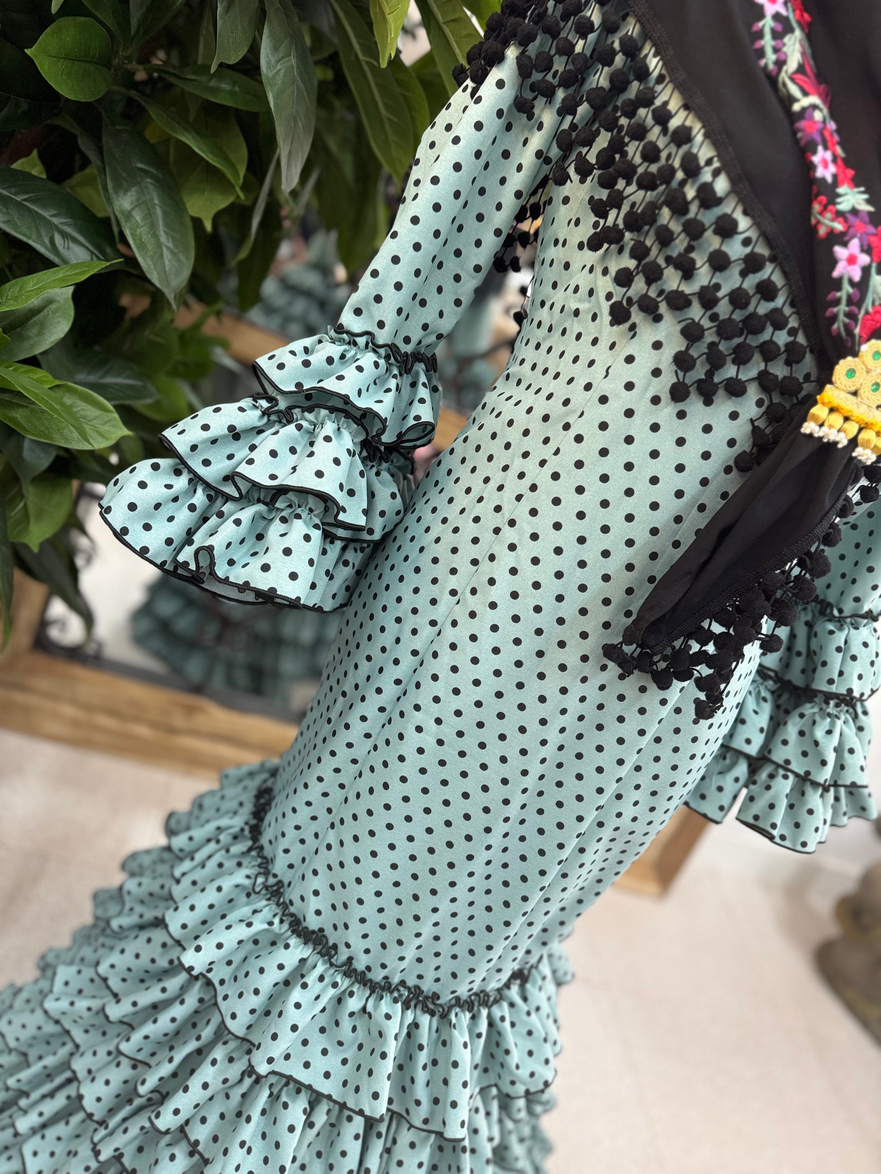 Traje de Flamenca Mod. Sevilla Verde lunar Negro