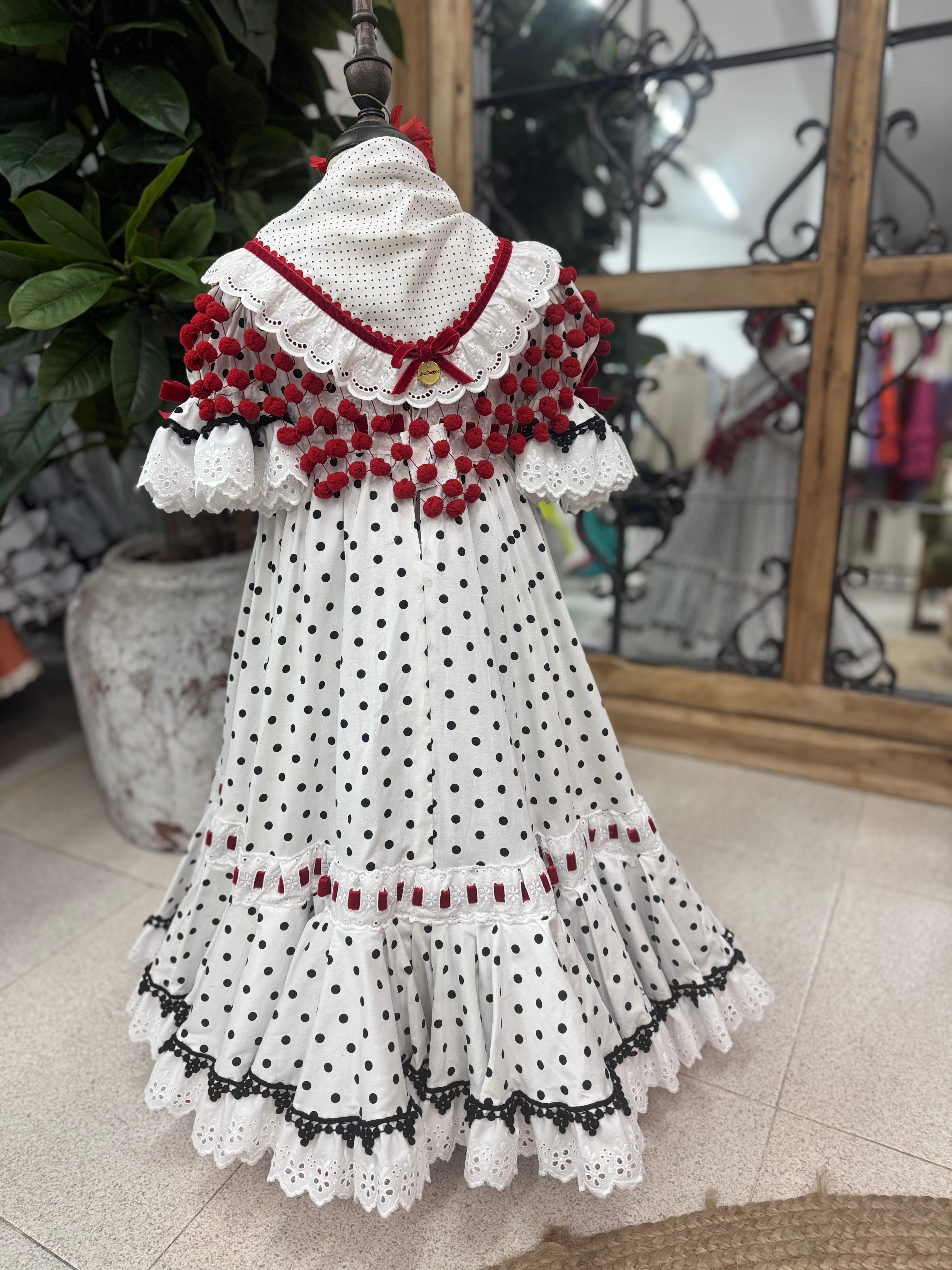 Traje de Flamenca Niña Mod. María T.4