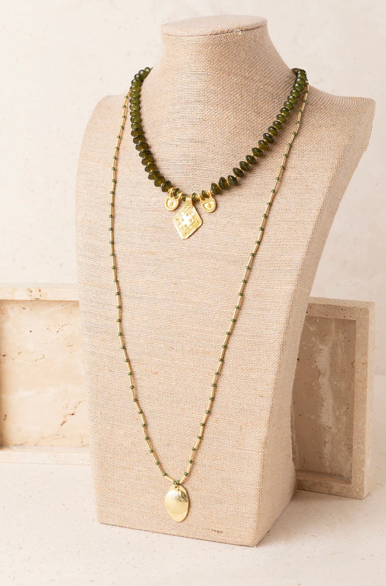 Collar Doble Latido