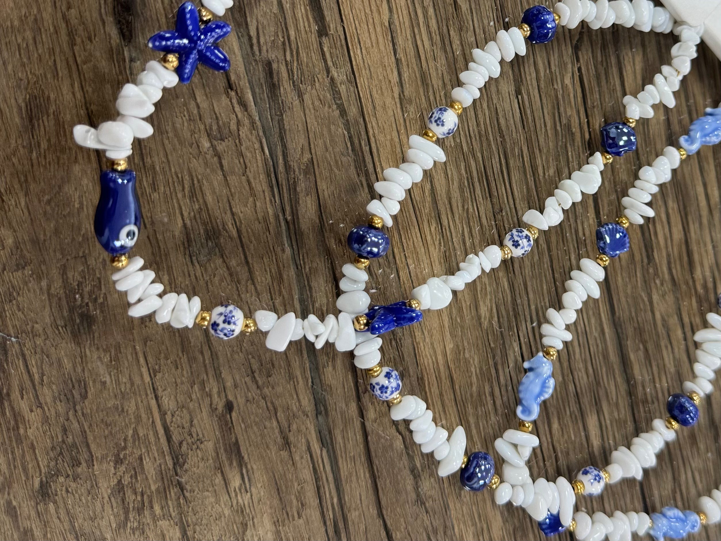 Colgante de Corales Blanco y Azul