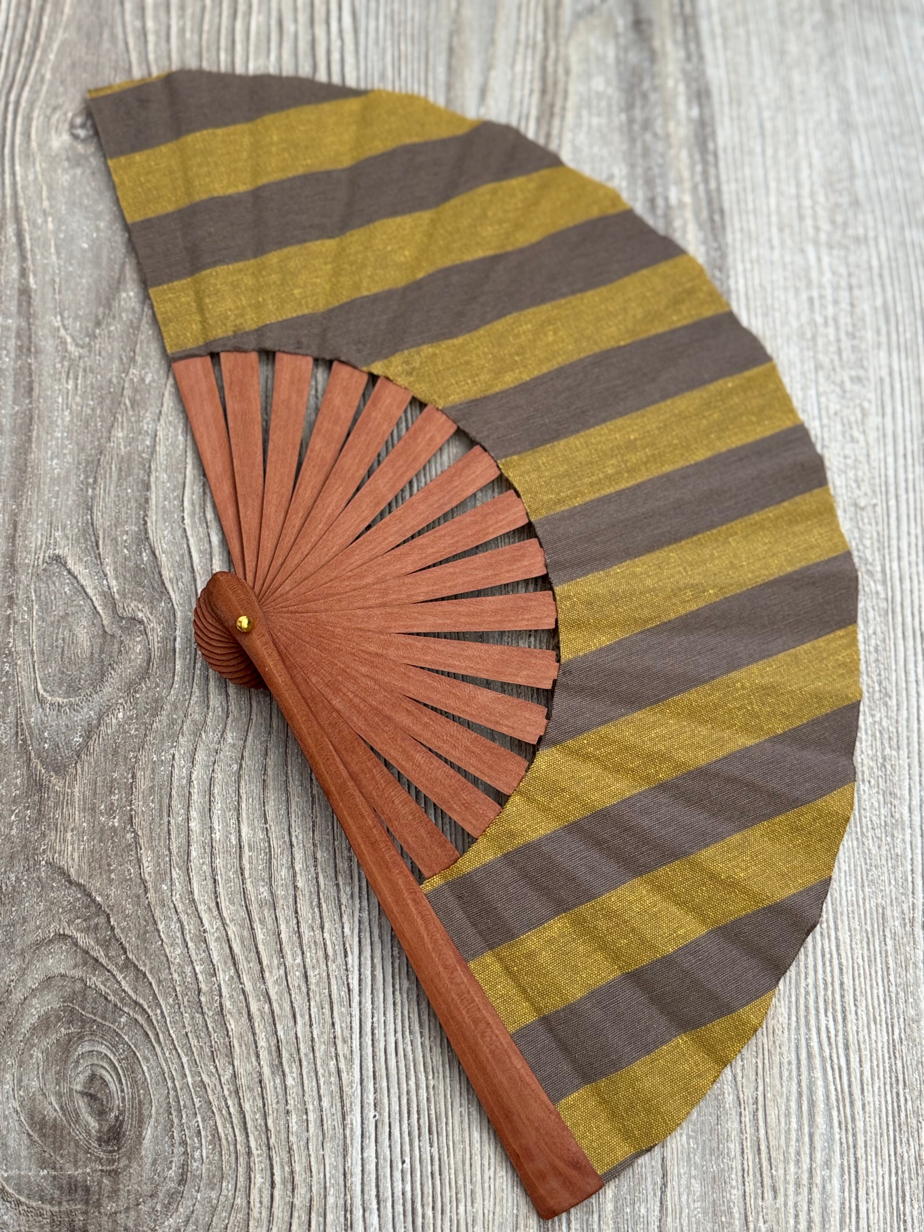 Abanico Rayas Taupe y Mostaza