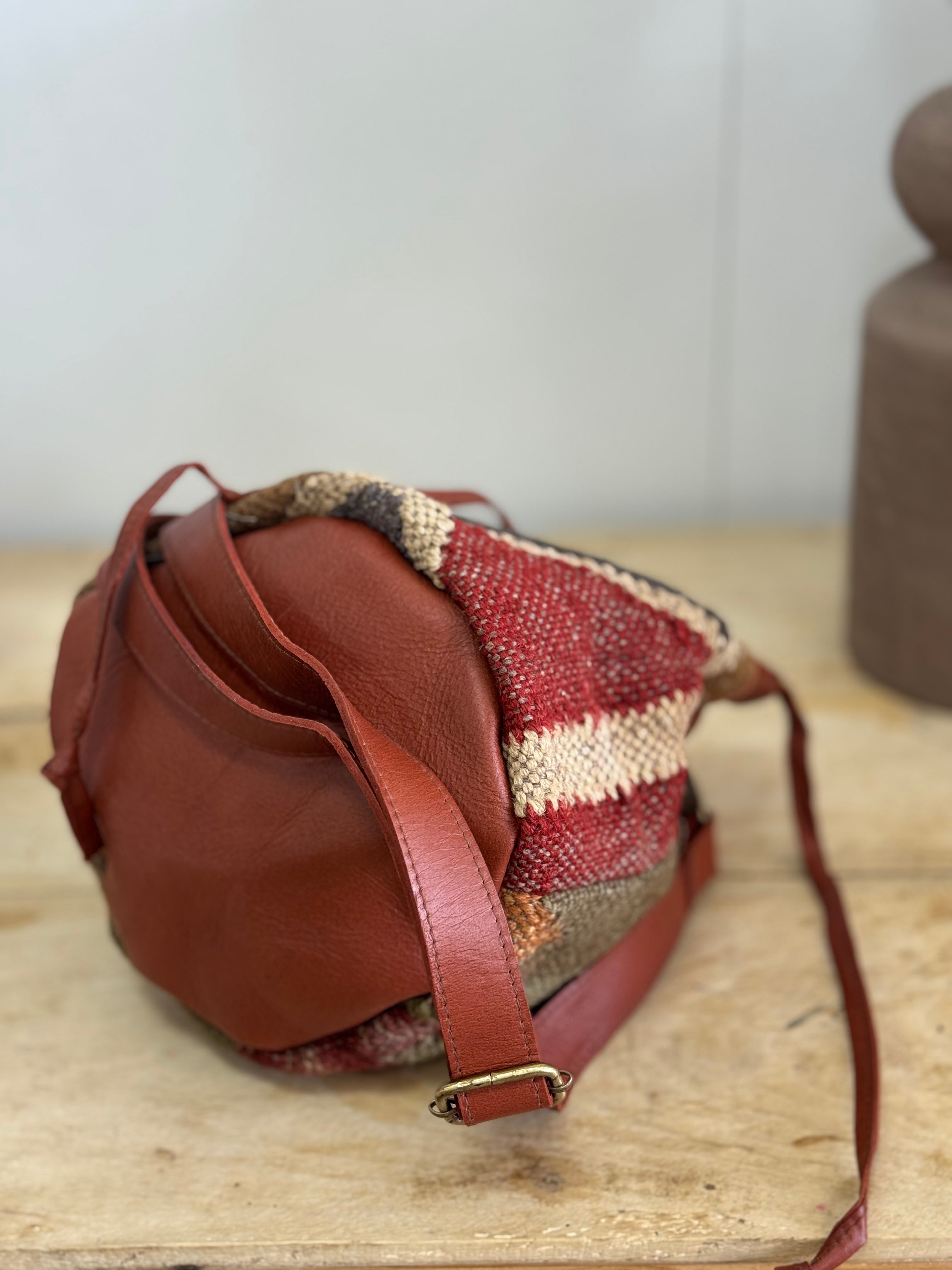 Bolso Piel Bombonera Yute 1