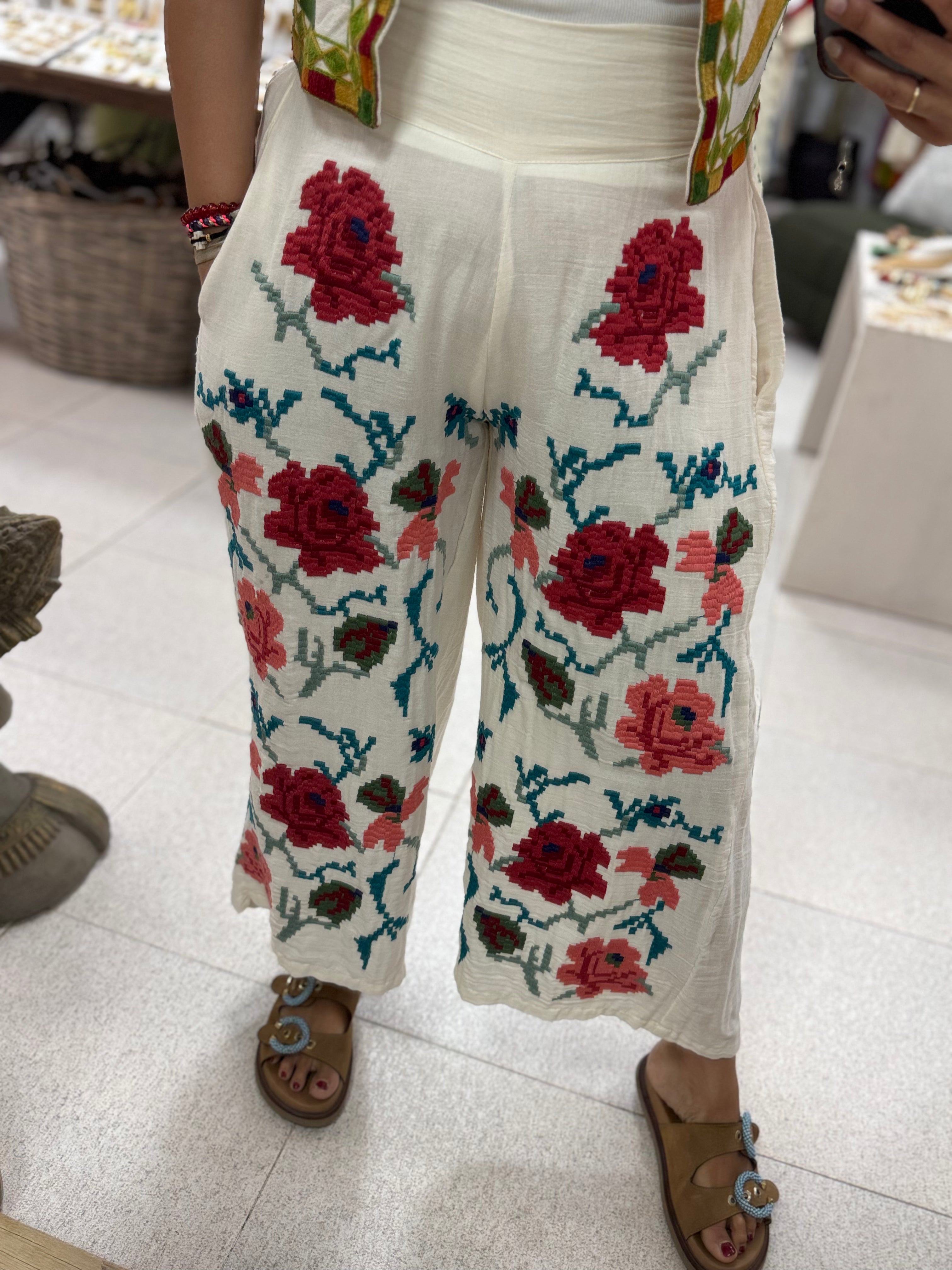 Pantalón Bambula Flores Bordadas