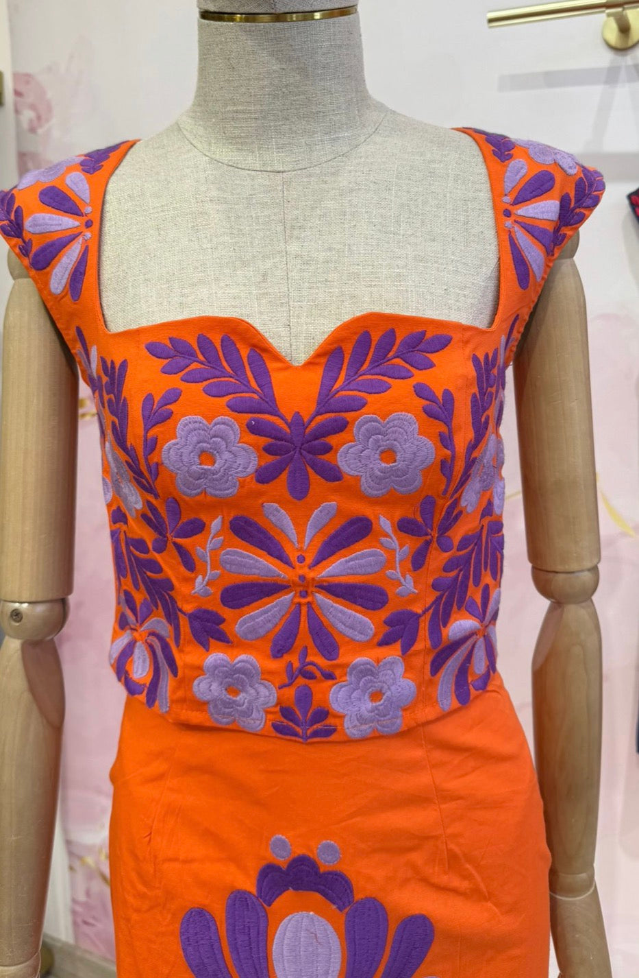 Conjunto Falda y Top Bordado Naranja