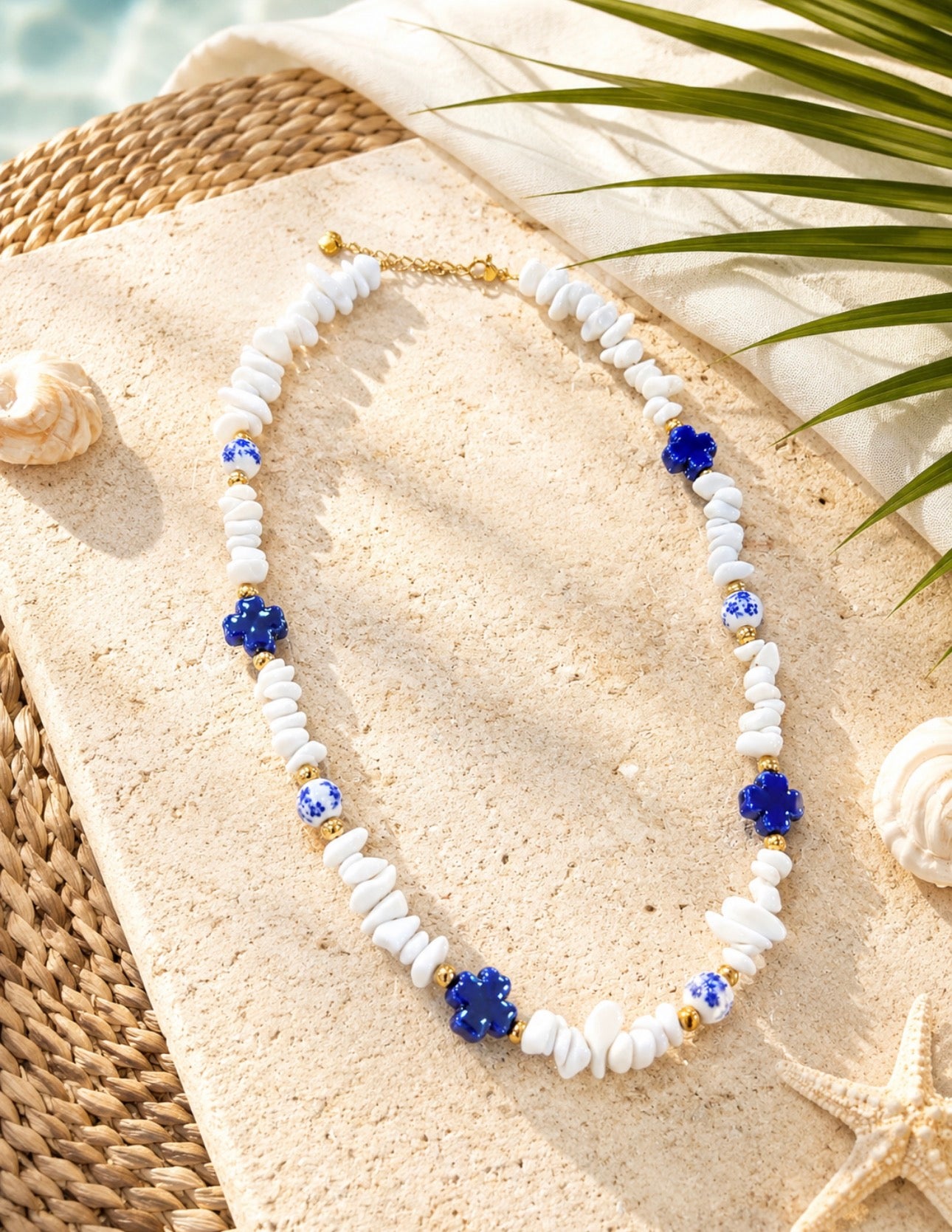 Colgante de Corales Blanco y Azul