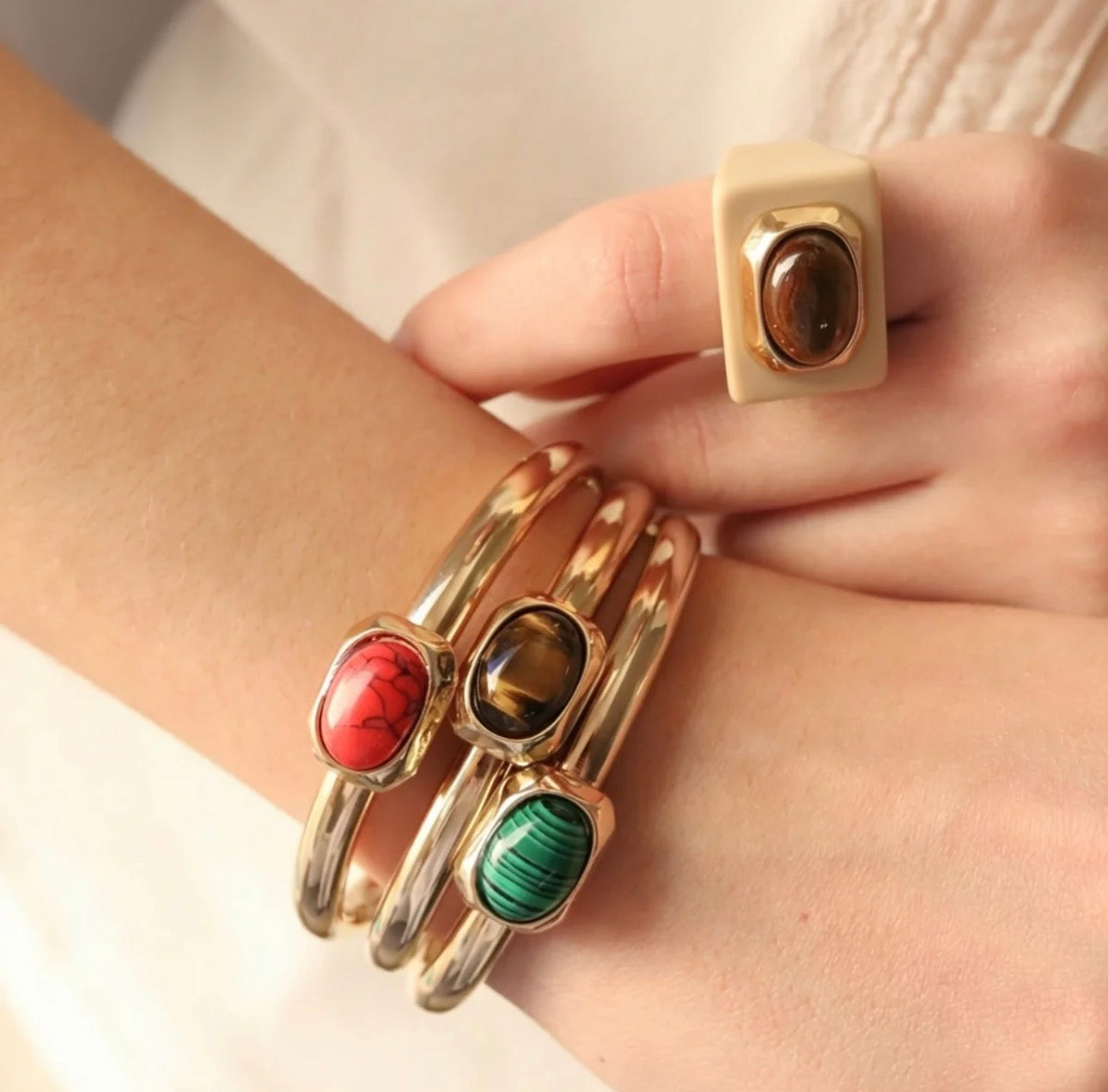 Anillo Arena con ojo de tigre