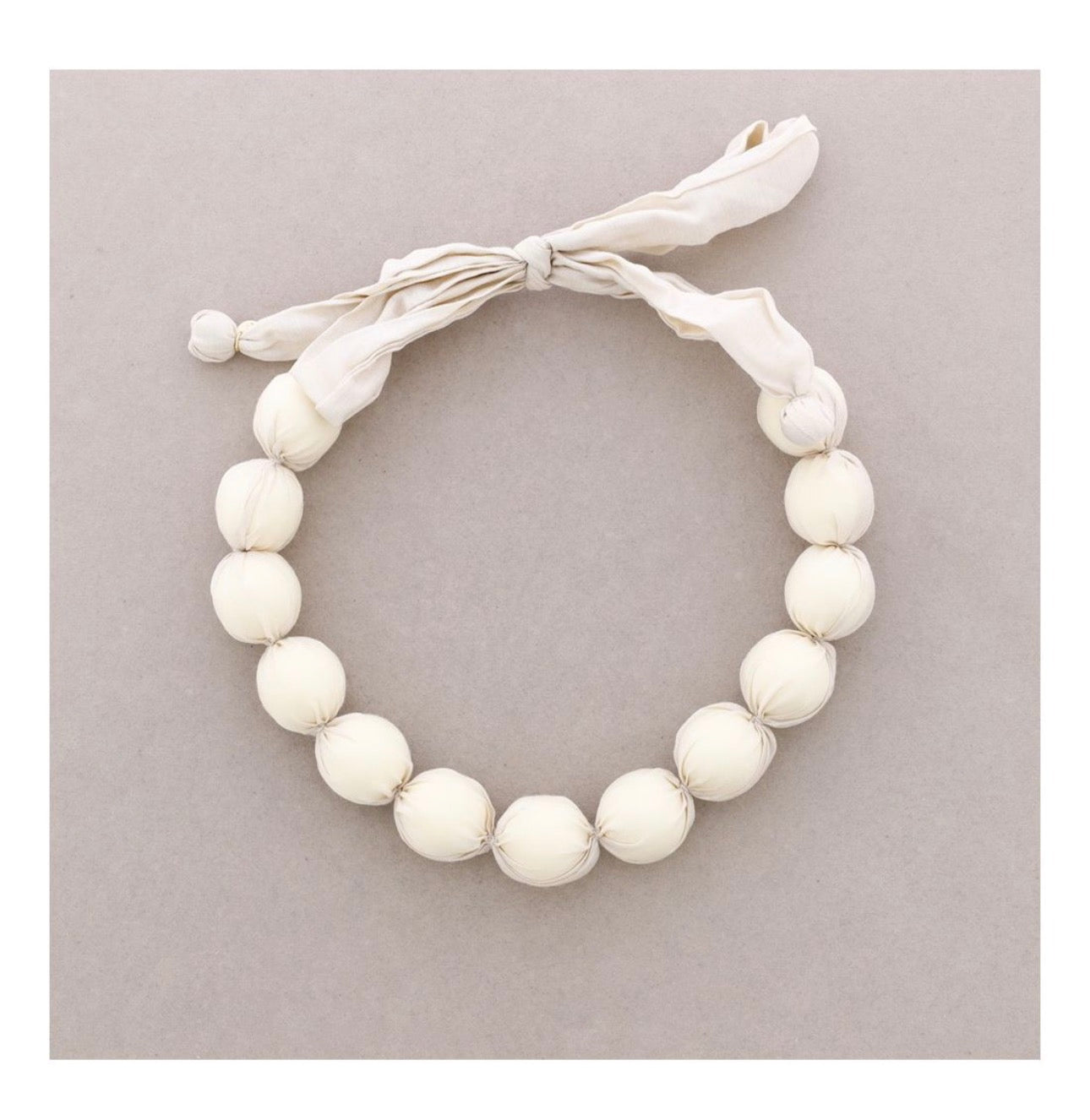 Collar de Bolas Revestidas Colores