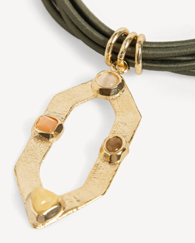 Collar Terrai Corto Émolo