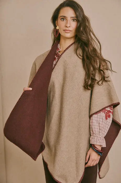 Poncho Reversible Latido
