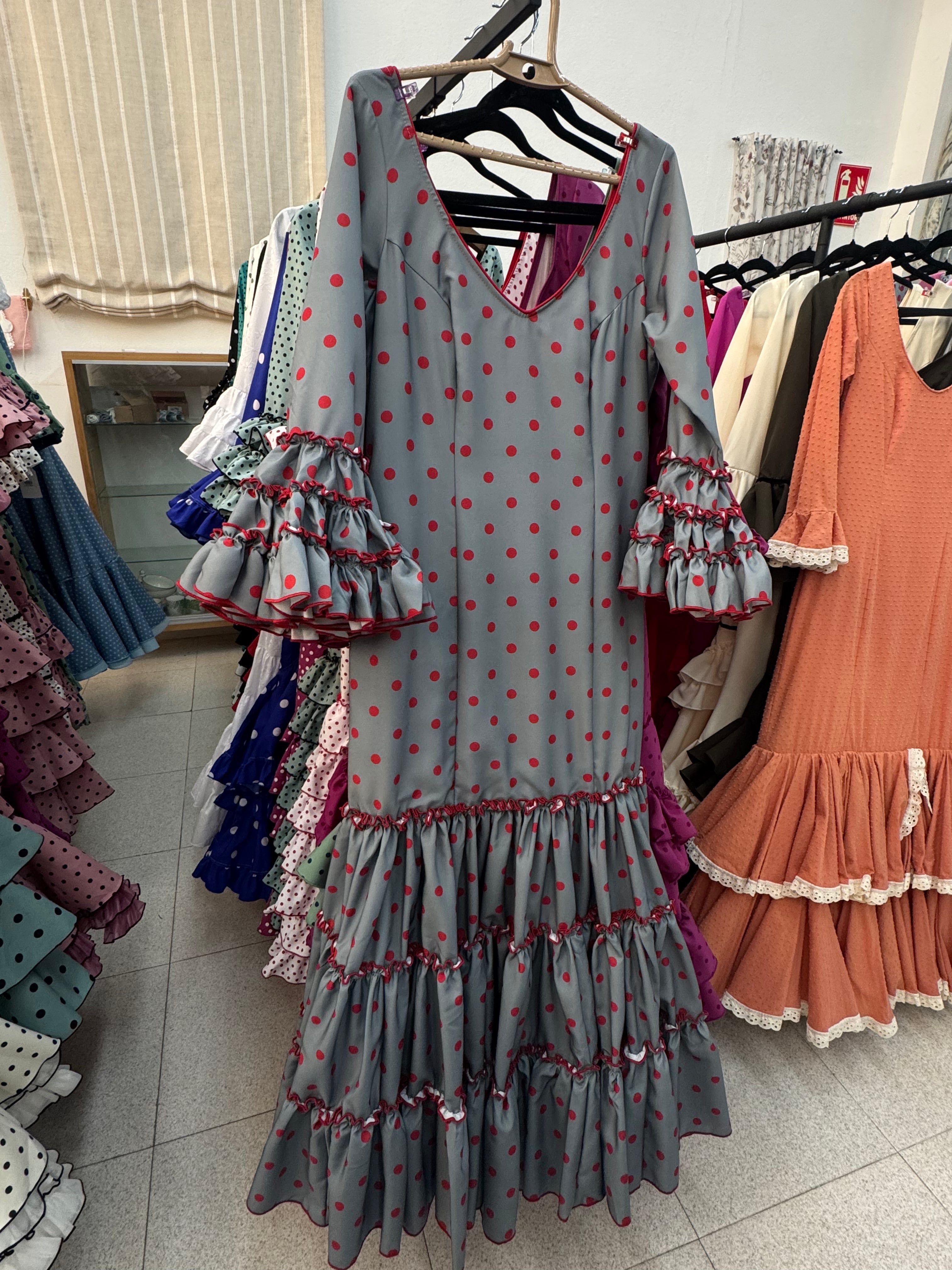 Traje Flamenca Córdoba Verde Gris con Lunares