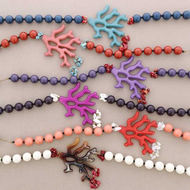 Collar Bolas Coral