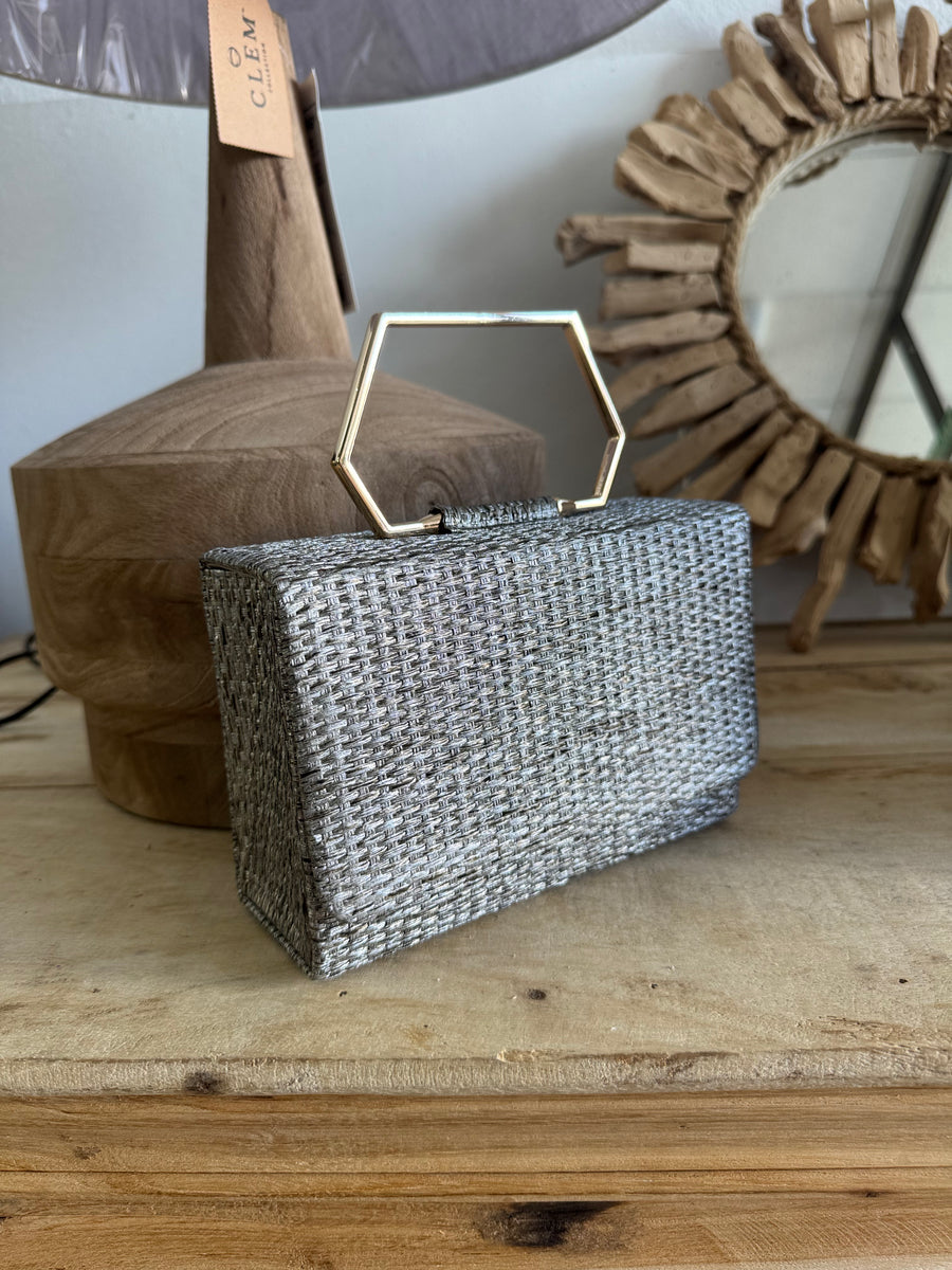 Clutch Georgi disponible en 10 colores