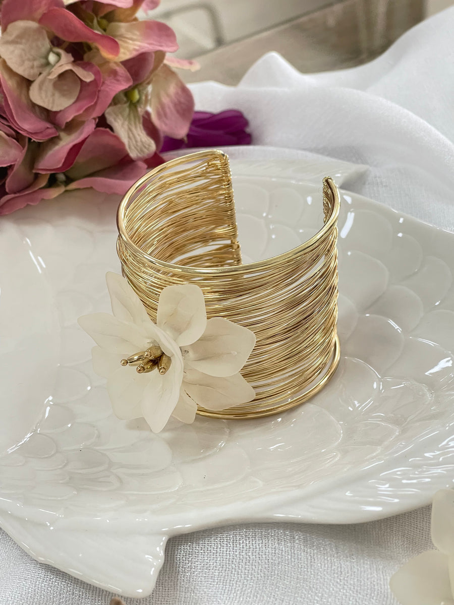 Brazalete Flor Crudo